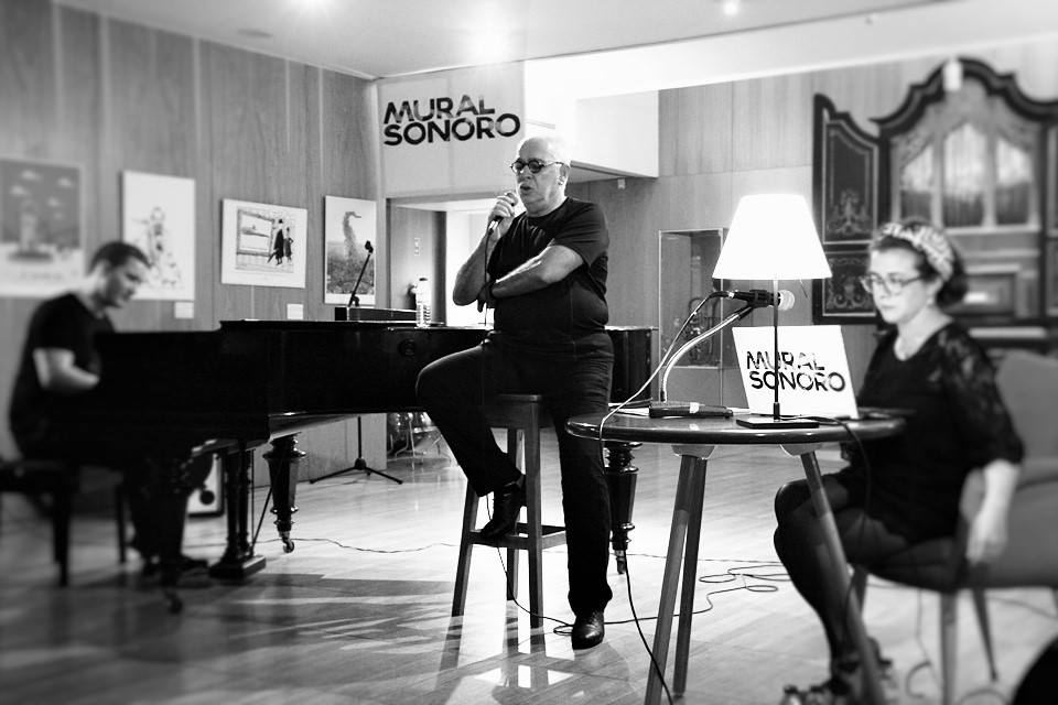 Victor Zamora (piano), Paulo de Carvalho (voz), Soraia Simões (autoria, condução)