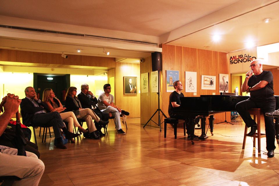 Victor Zamora (piano), Paulo de Carvalho (voz)