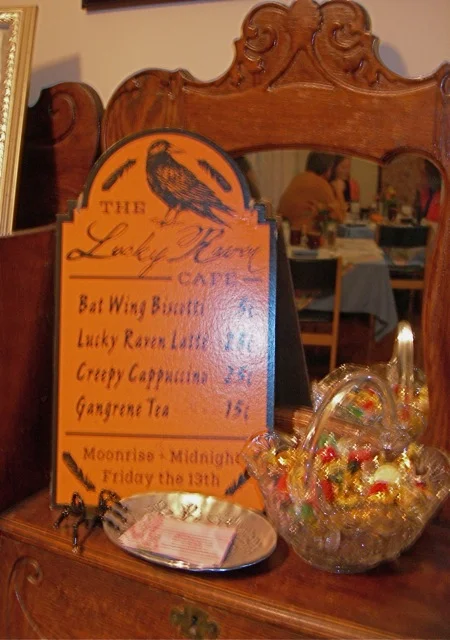 Sweet Remembrances Tea Room. Blurry photo courtesy of our old camera.