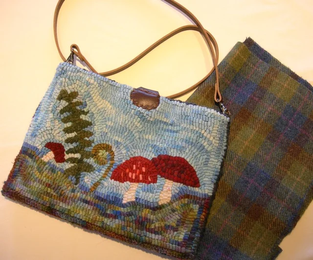 Here's the "day" side of Tinkerbell's carry case and the beautiful Harris Tweed wool that I used for the lining.