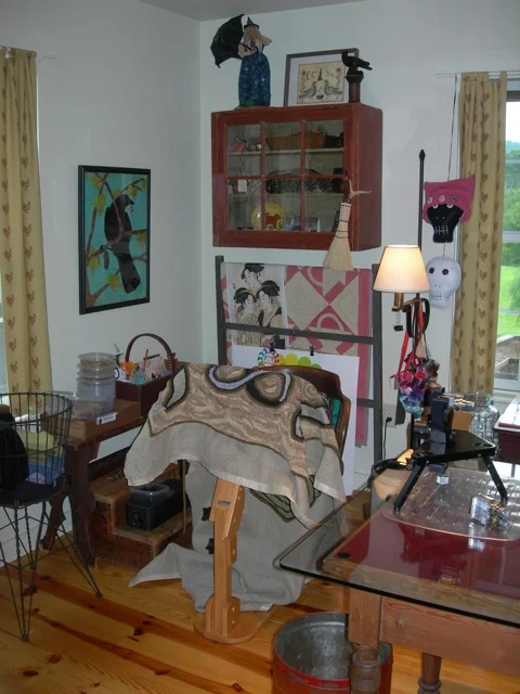 My studio is all clean and ready to be made wool-dusty once again.