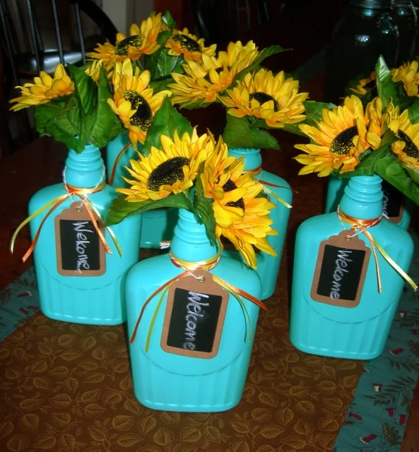 Friend Pat helped me make these Breakfast Club table gifts when she visited recently. I tend to hoard bottles and jars, so this was a fun way to use some of them up.