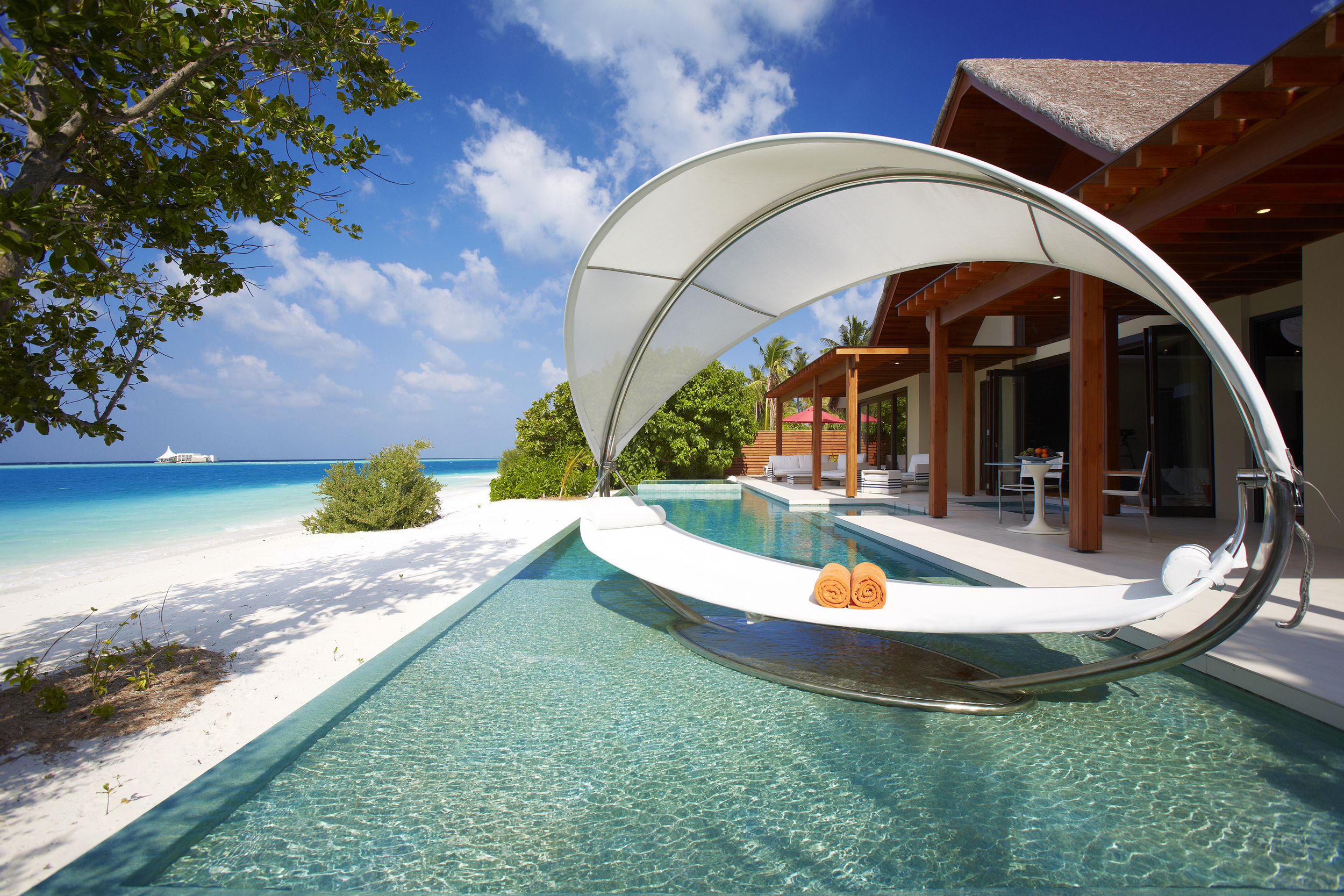Hi_PNIY_61508858_Beach_Pavilion_Two_Bedroom_with_Pool_-_Exterior.jpg