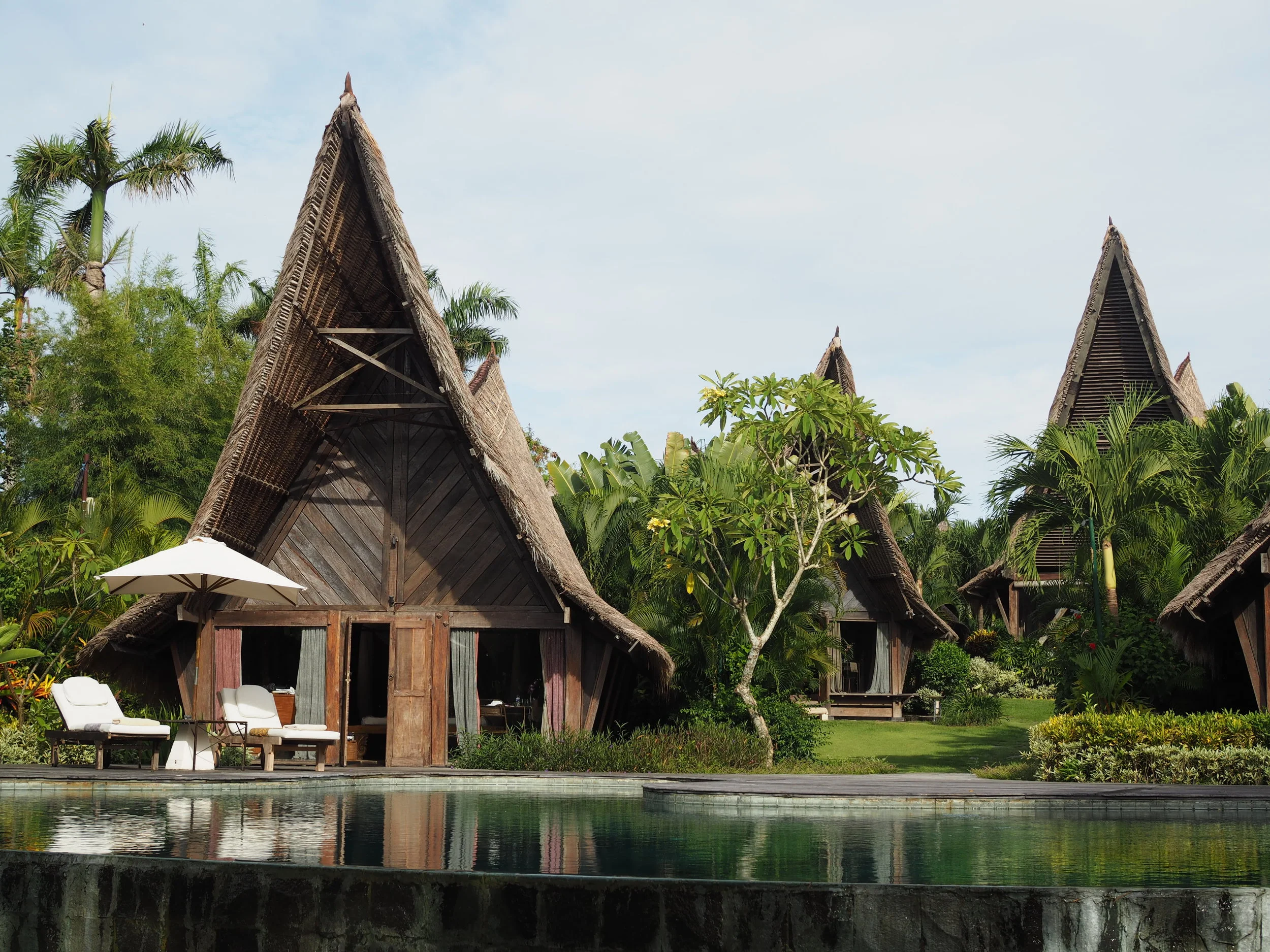 THE INTROVERT AND EXTRAVERT GUIDE TO CANGGU, BALI