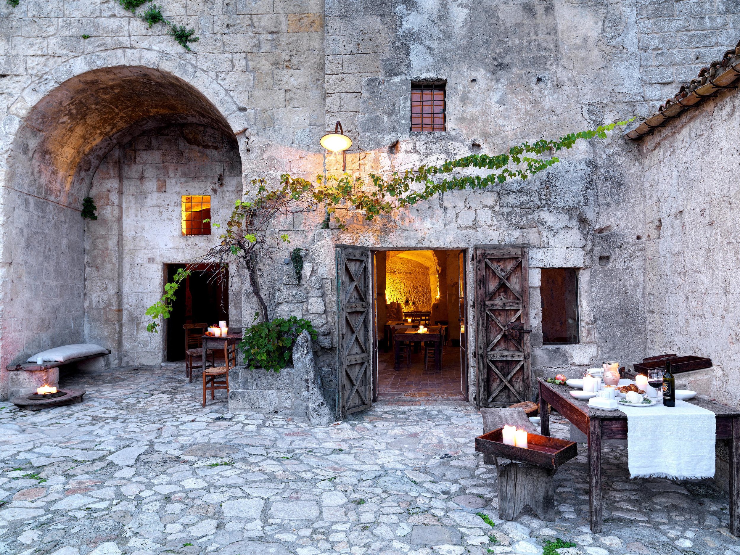 Italy Hotels | The Sextantio Le Grotte della Civita