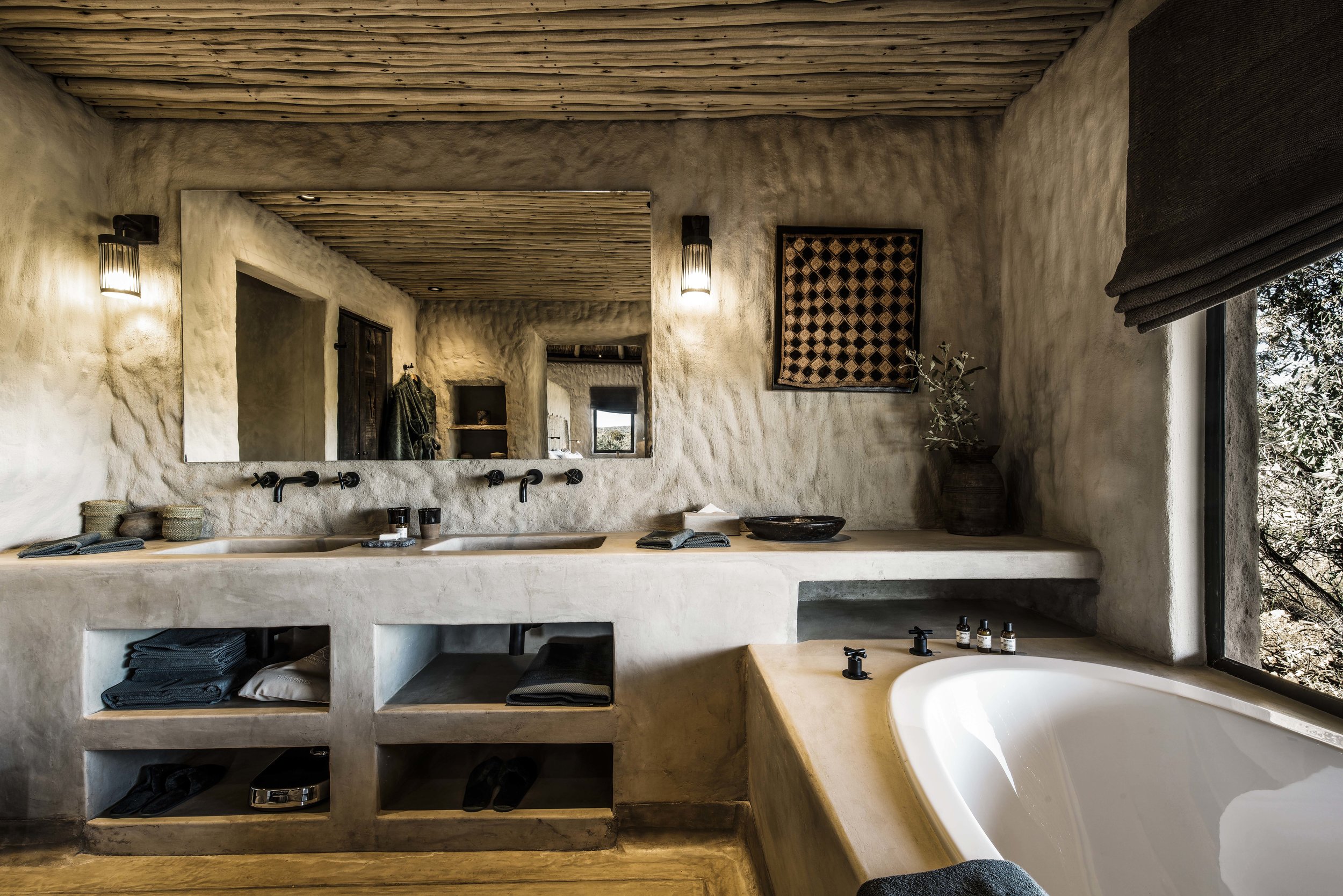 Omaanda - Bathroom 1 - © Zannier Hotels.jpg