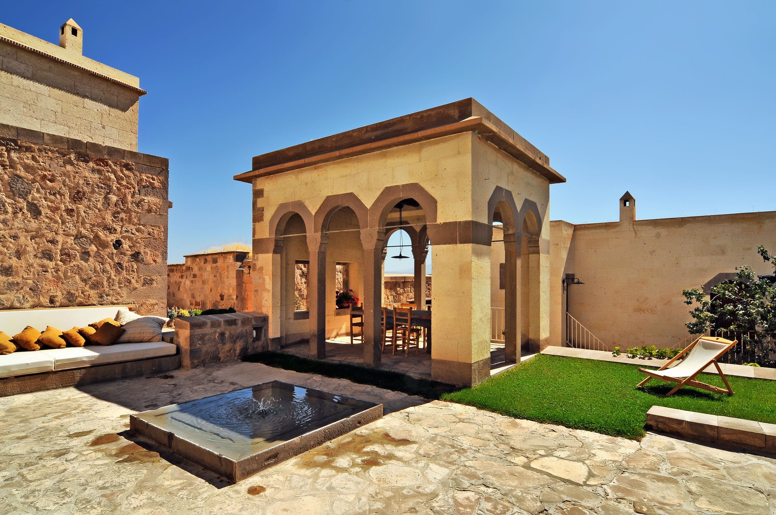 Monastry Mansion_courtyard.jpg