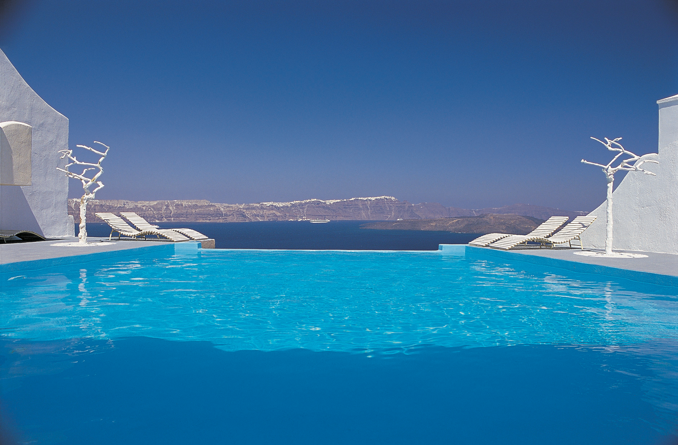 Santorini Hotels | Astarte Suites