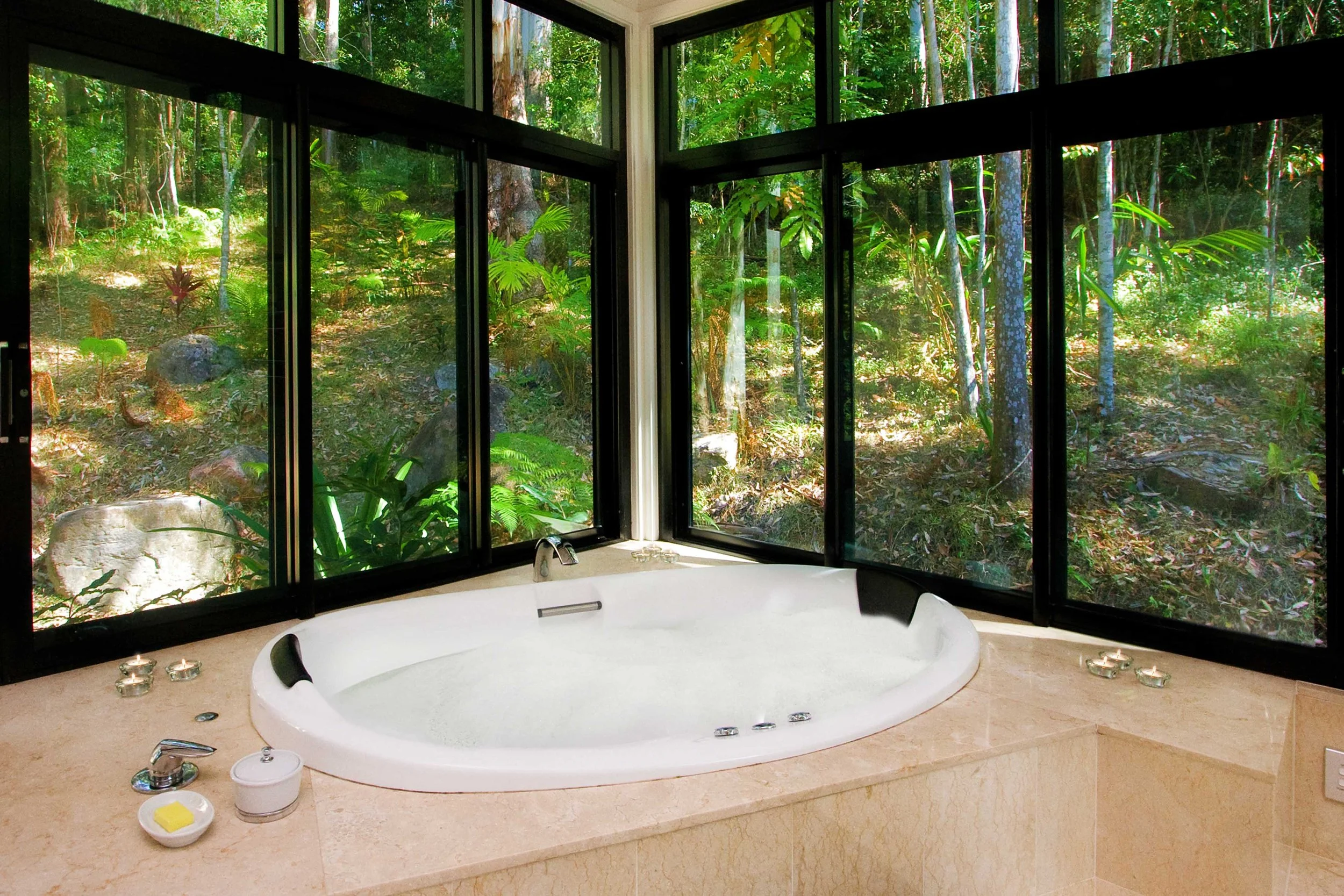 Australia Hotels | Crystal Creek Rainforest Retreat