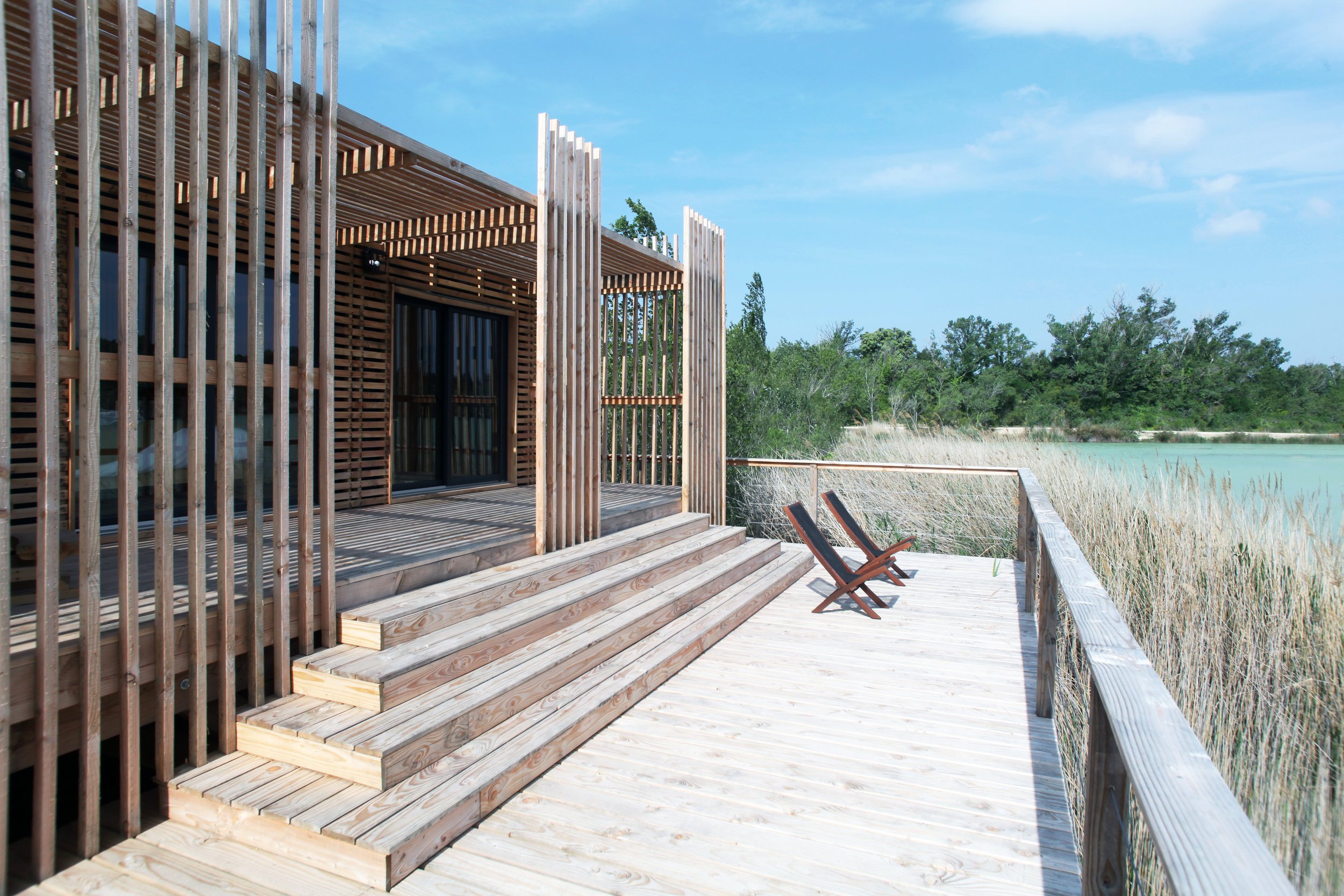 Atelier+LAVIT+wood+cabin+on+pilotis+7.jpg
