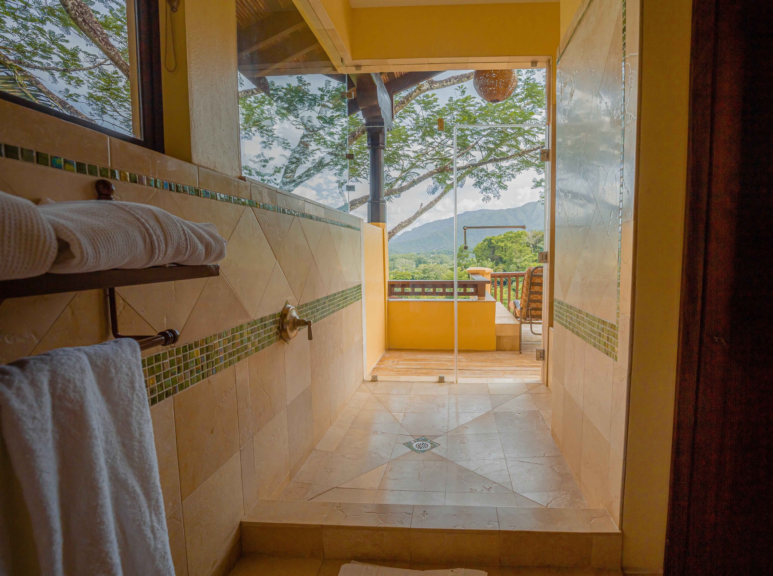 Belize Hotel | Sleeping Giant Rainforest Lodge