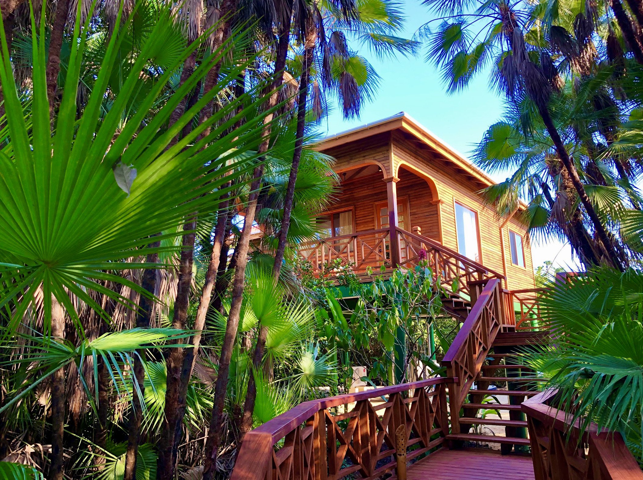 Belize Hotel | Hamanasi Adventure &amp; Dive Resort