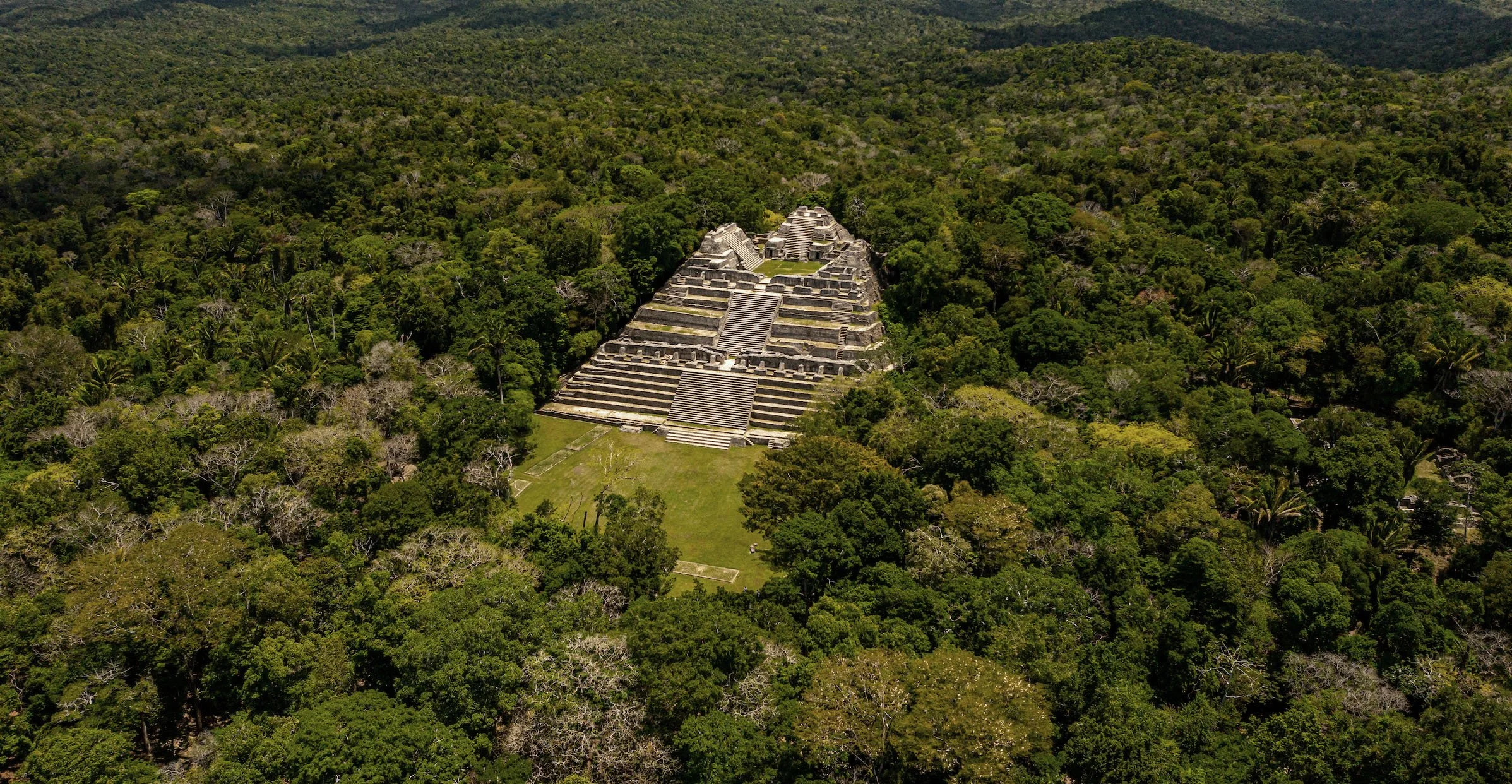 12-Day Travel Guide of Belize — Room + Wild