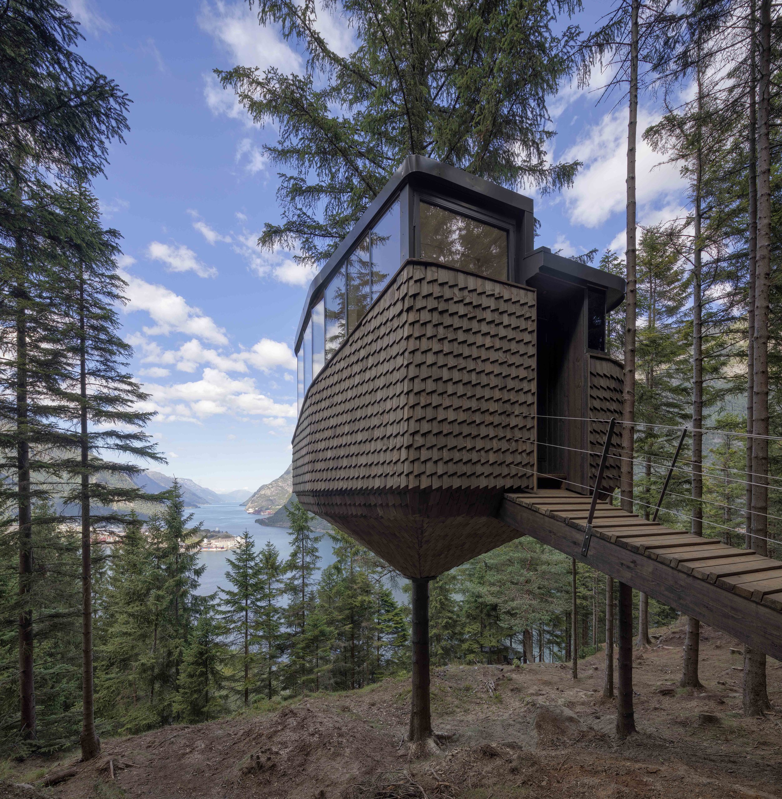 WOODNEST – Odda Treehouse — Room + Wild