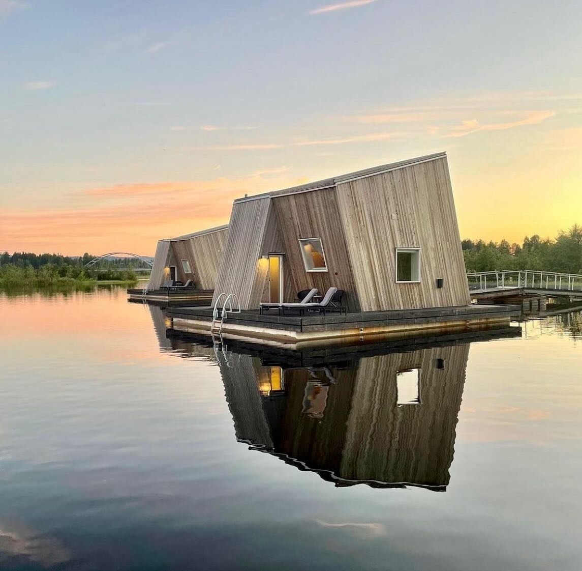 Open-air spa. Free-floating cabins. Feeling alive in the ice river water @arcticbath_sweden #RoomandWild