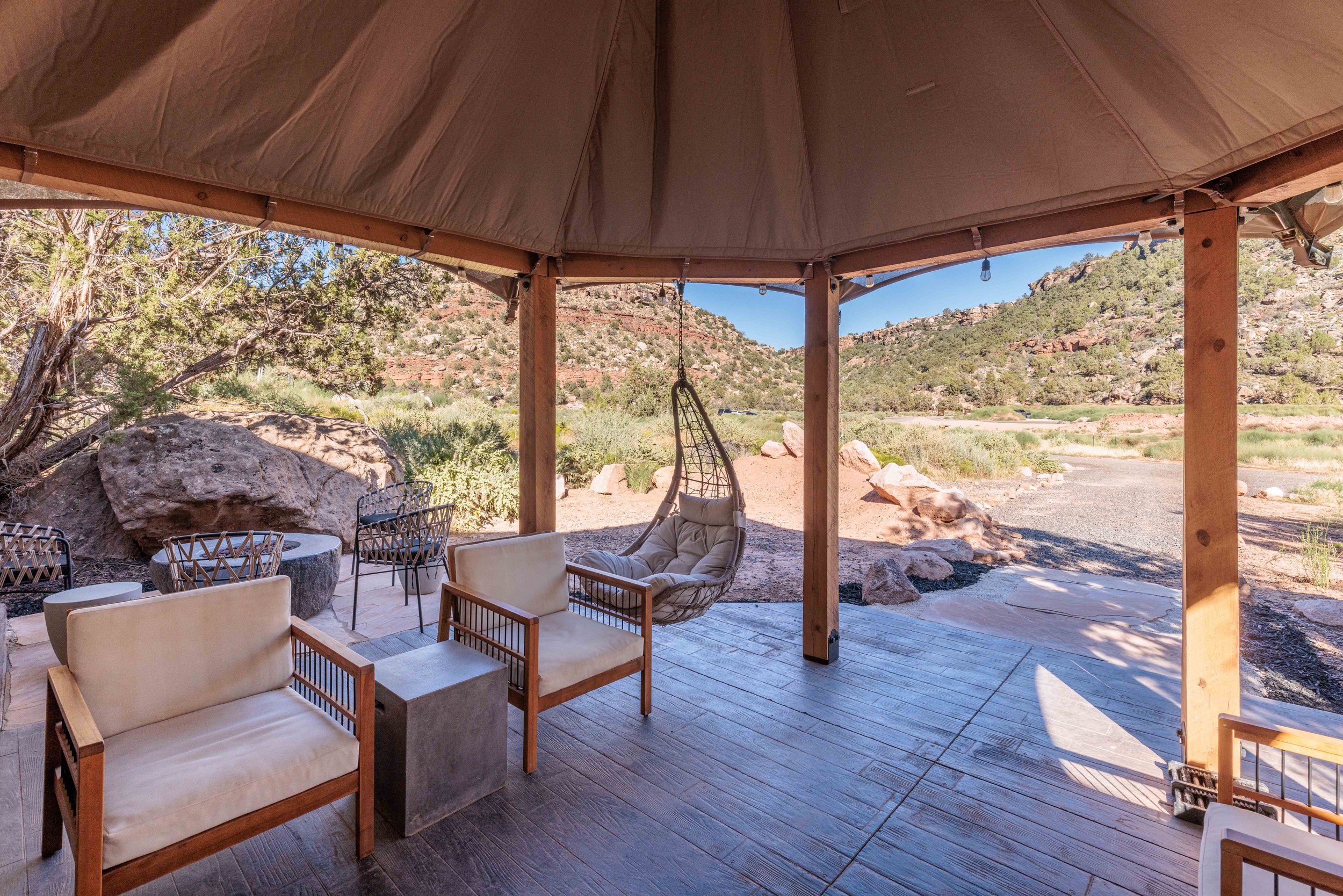 Zion National Park Hotels | Luxury Glamping | Nature Hotels | Landscape Hotels | Room and Wild | Utah hotels | Open Sky Zion