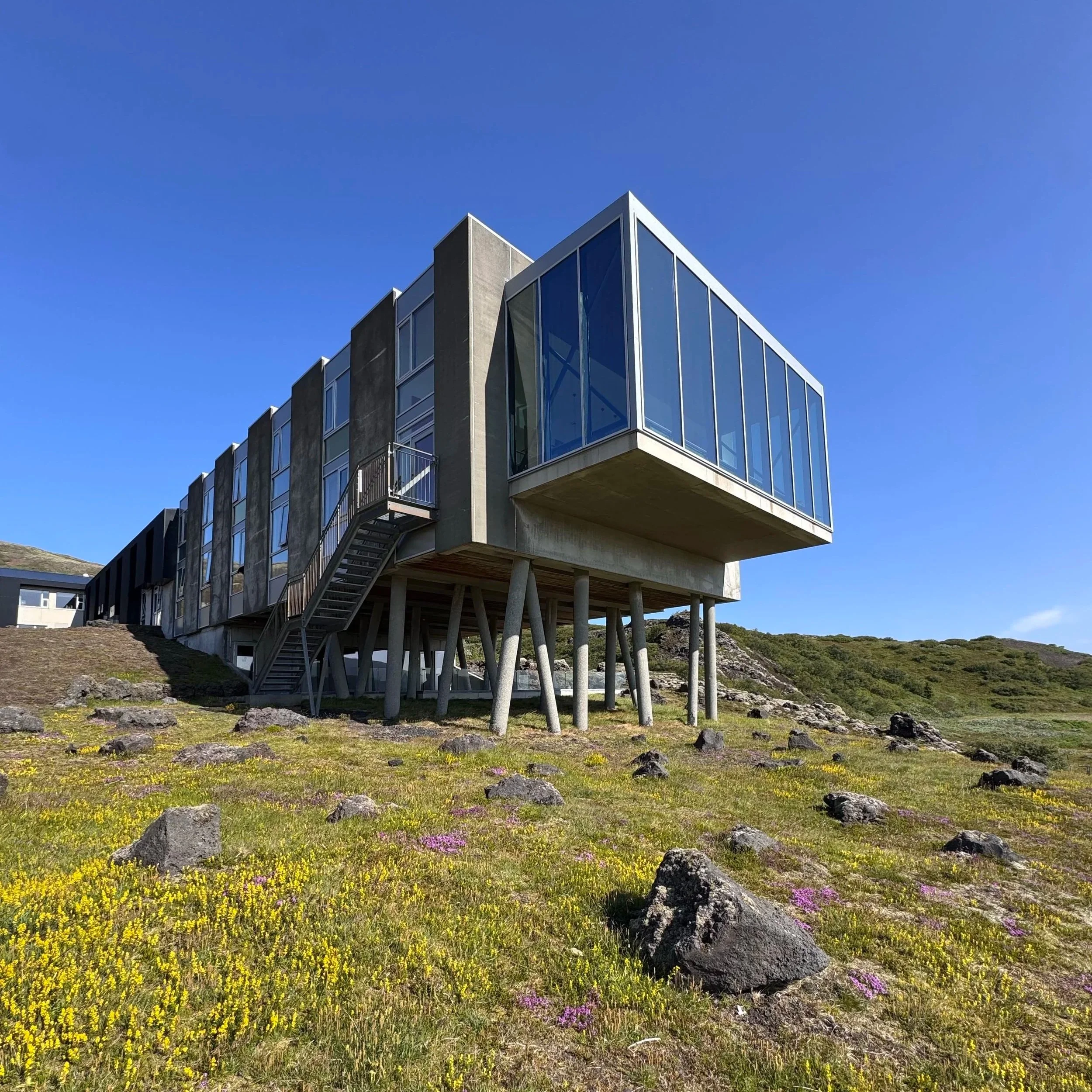 Iceland hotel | iceland luxury hotel | landscape hotel | nature hotel | room and wild | gulfoss waterfall | geisir | ion adventure hotel