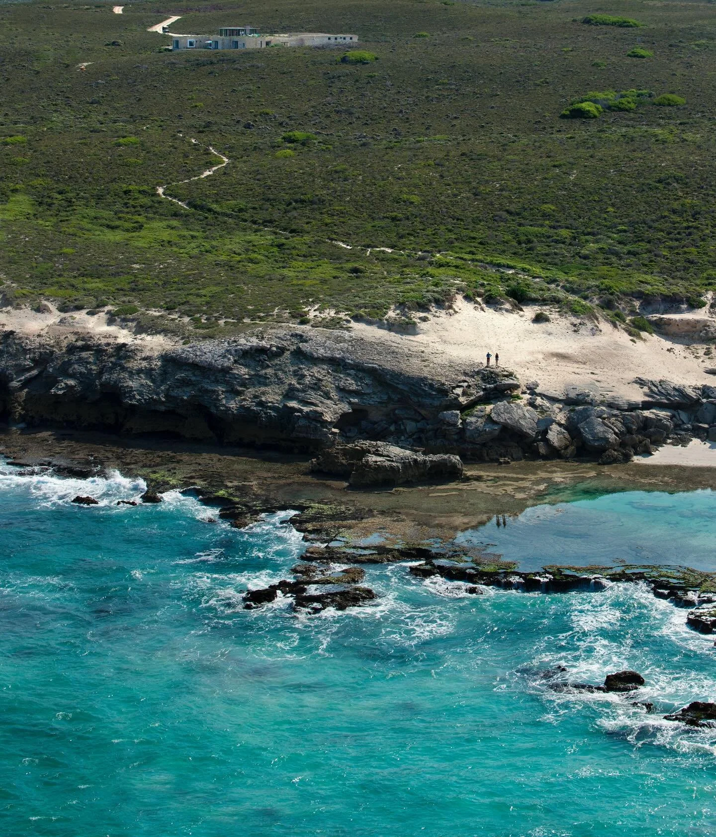 On South Africa&rsquo;s southern coast, where the Indian Ocean meets rolling dunes and untamed beaches, Morukuru Ocean House unfolds as a sanctuary in dialogue with the land. 

The property occupies land once part of historic sheep ranches, now resto