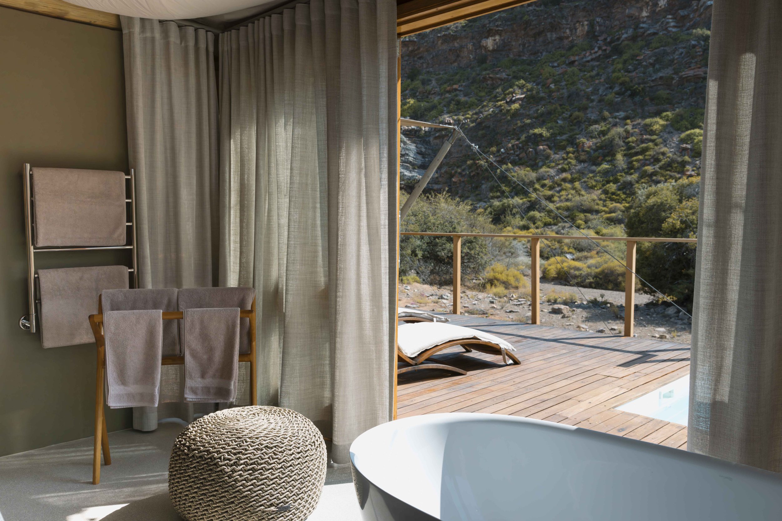 safari hotel | south africa hotel | adventure | Eco travel | eco hotel | landscape hotel | nature hotel | nature destination | room and wild | luxury hotel | conservation | Sanbona Wildlife Reserve