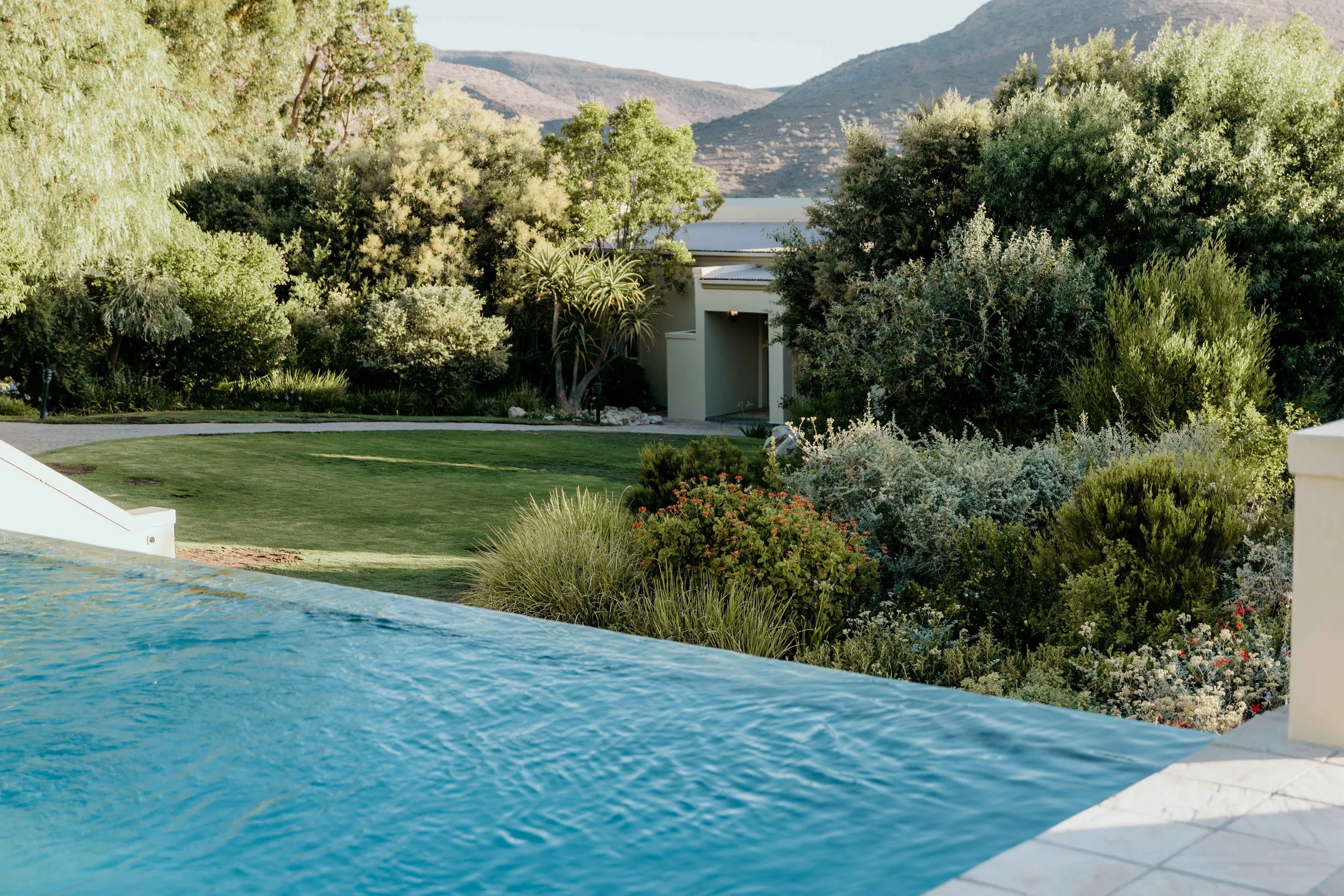 safari hotel | south africa hotel | adventure | Eco travel | eco hotel | landscape hotel | nature hotel | nature destination | room and wild | luxury hotel | conservation | Sanbona Wildlife Reserve