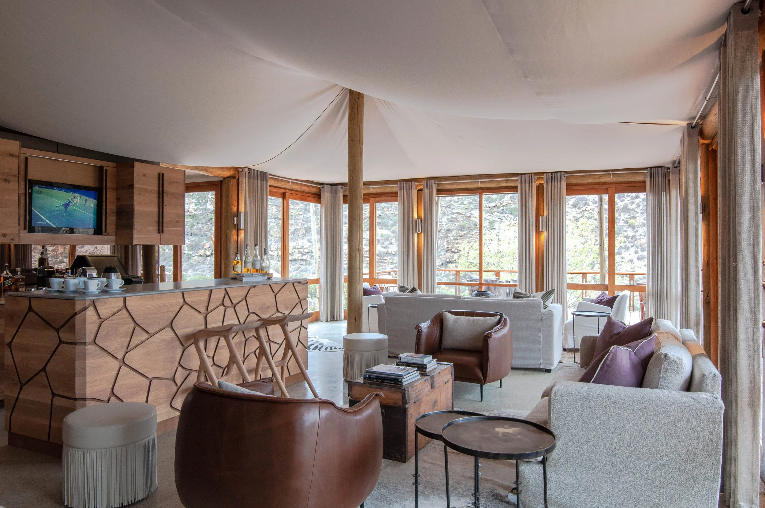 safari hotel | south africa hotel | adventure | Eco travel | eco hotel | landscape hotel | nature hotel | nature destination | room and wild | luxury hotel | conservation | Sanbona Wildlife Reserve