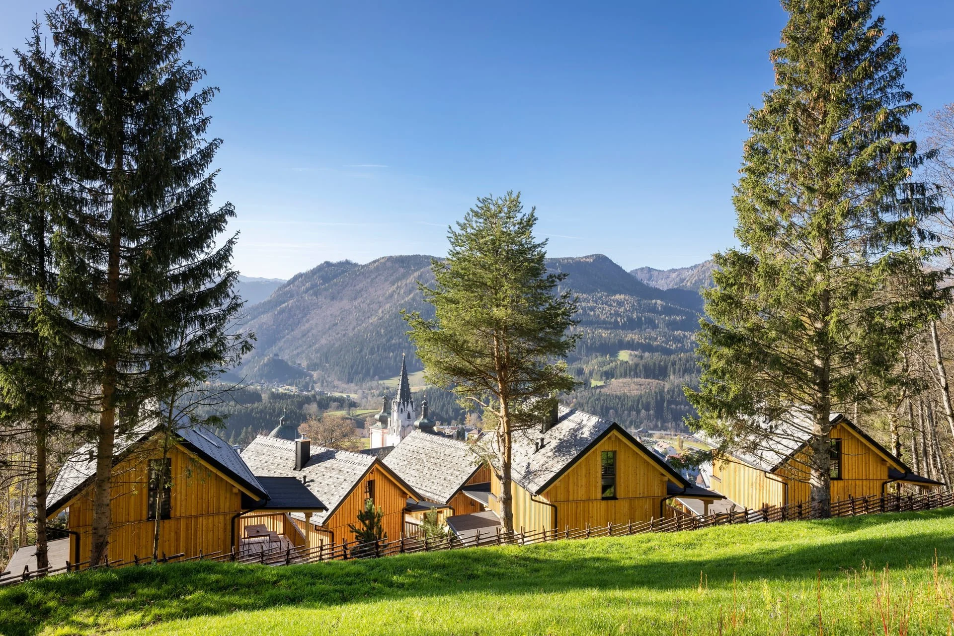 Alpine Hotel | Austria Hotel | Eco travel | eco hotel | adventure hotel | landscape hotel | nature hotel | nature destination | room and wild | Mariazell hotel | Erlaufsee | chalet | Monte Styria 