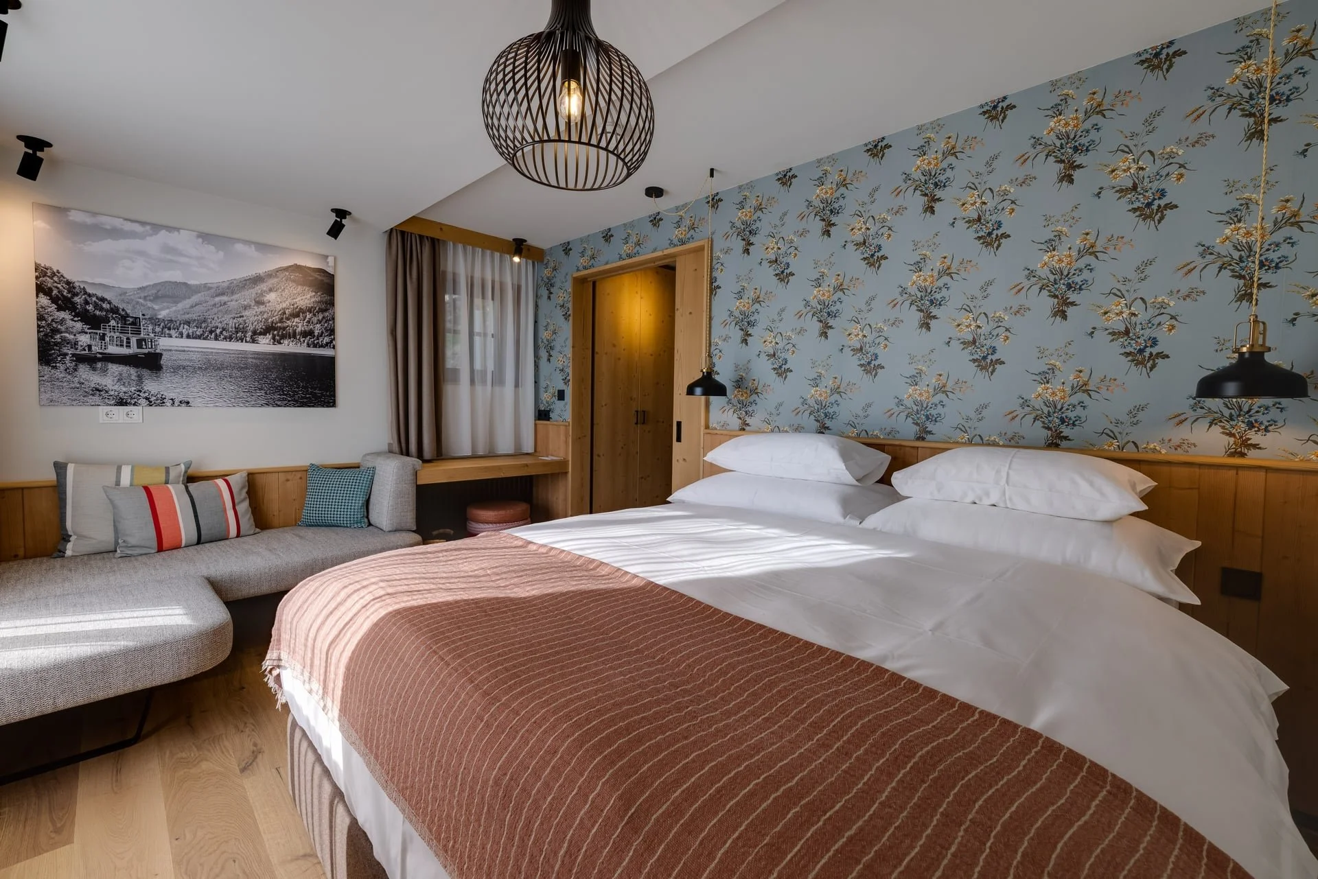 Alpine Hotel | Austria Hotel | Eco travel | eco hotel | adventure hotel | landscape hotel | nature hotel | nature destination | room and wild | Mariazell hotel | Erlaufsee | chalet | Montestyria 