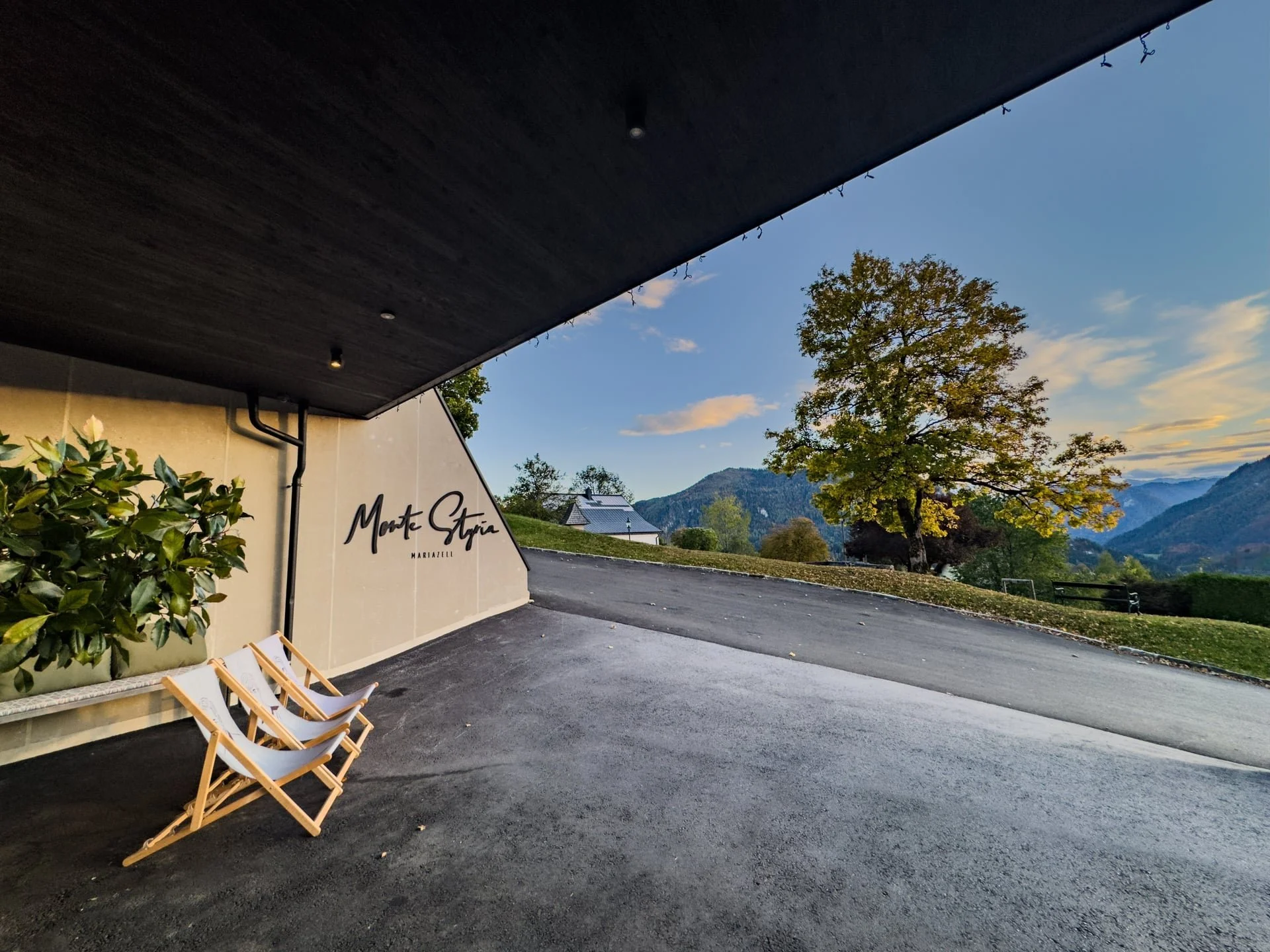 Alpine Hotel | Austria Hotel | Eco travel | eco hotel | adventure hotel | landscape hotel | nature hotel | nature destination | room and wild | Mariazell hotel | Erlaufsee | chalet | Monte Styria 