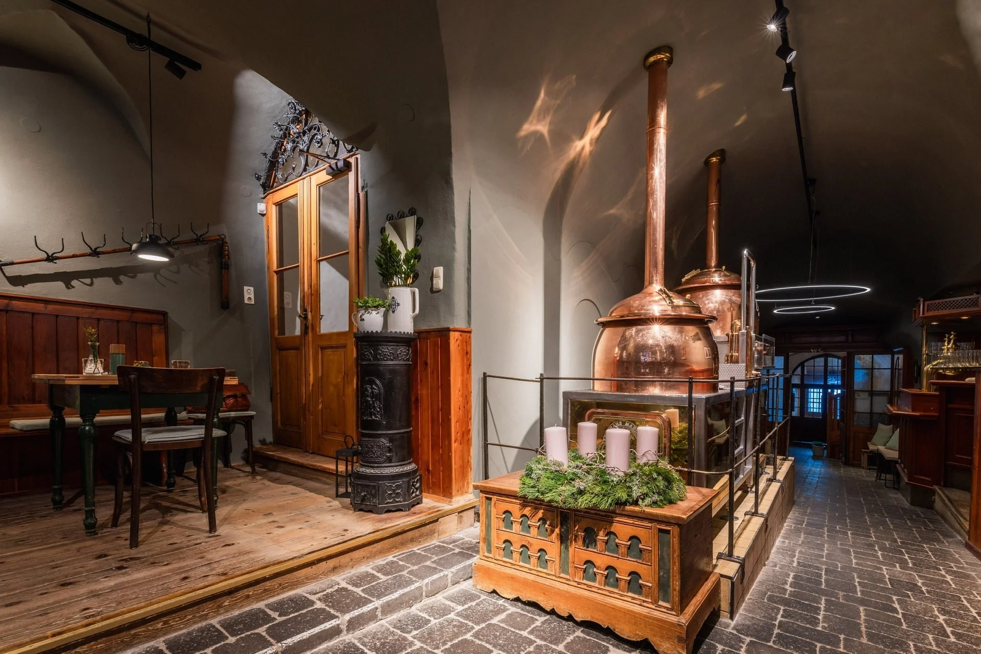 Alpine Hotel | Austria Hotel | Eco travel | eco hotel | adventure hotel | landscape hotel | nature hotel | nature destination | room and wild | Mariazell hotel | Erlaufsee | chalet | Monte Styria 