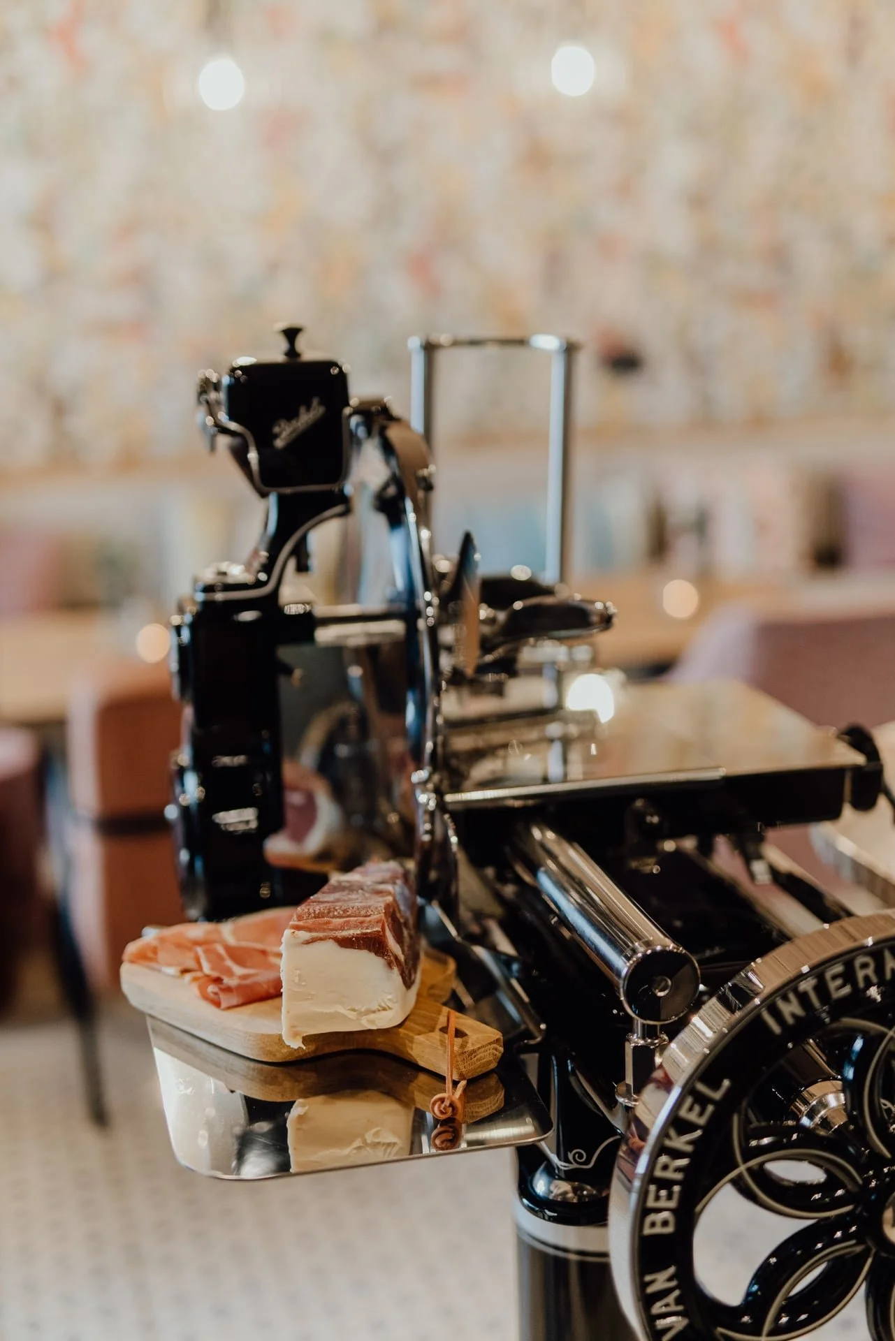 Alpine Hotel | Austria Hotel | Eco travel | eco hotel | adventure hotel | landscape hotel | nature hotel | nature destination | room and wild | Mariazell hotel | Erlaufsee | chalet | Montestyria 