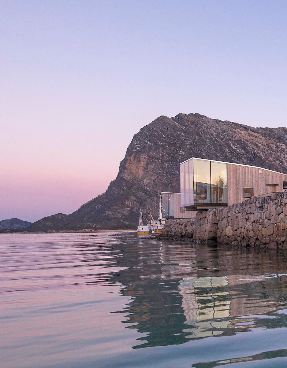 Set on a small island in northern Norway, Manshausen Island Resort draws creativity from its very conditions. The cooler climate sharpens the senses, where crisp air, shifting light, and long seasonal contrasts create a heightened awareness of place.