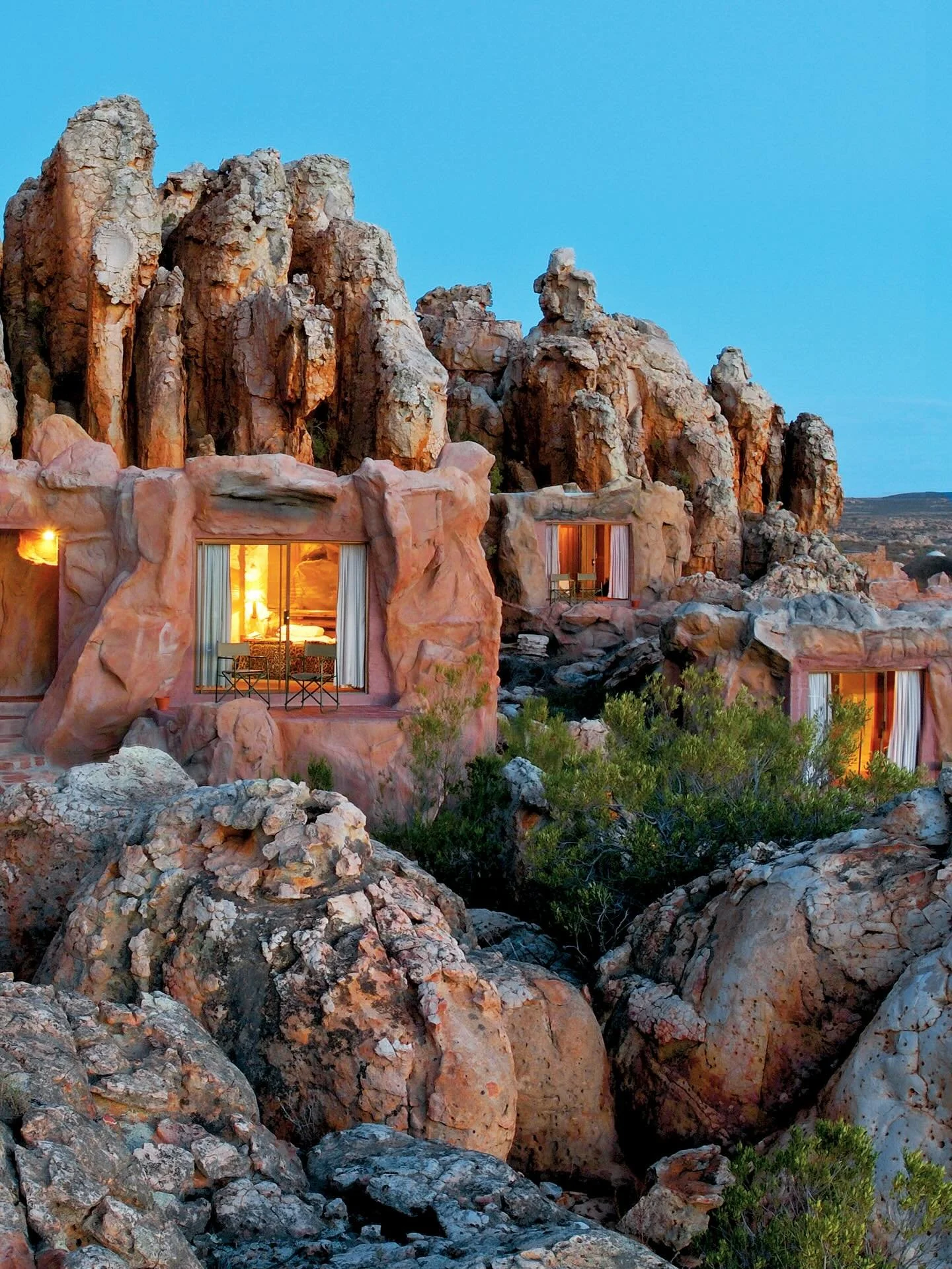 Set within the vast, weathered expanse of the Cederberg Mountains, Kagga Kamma Nature Reserve is shaped by sandstone formations, open plains, and a sense of deep geological time. The landscape is dry, textured, and elemental, where wind and erosion h