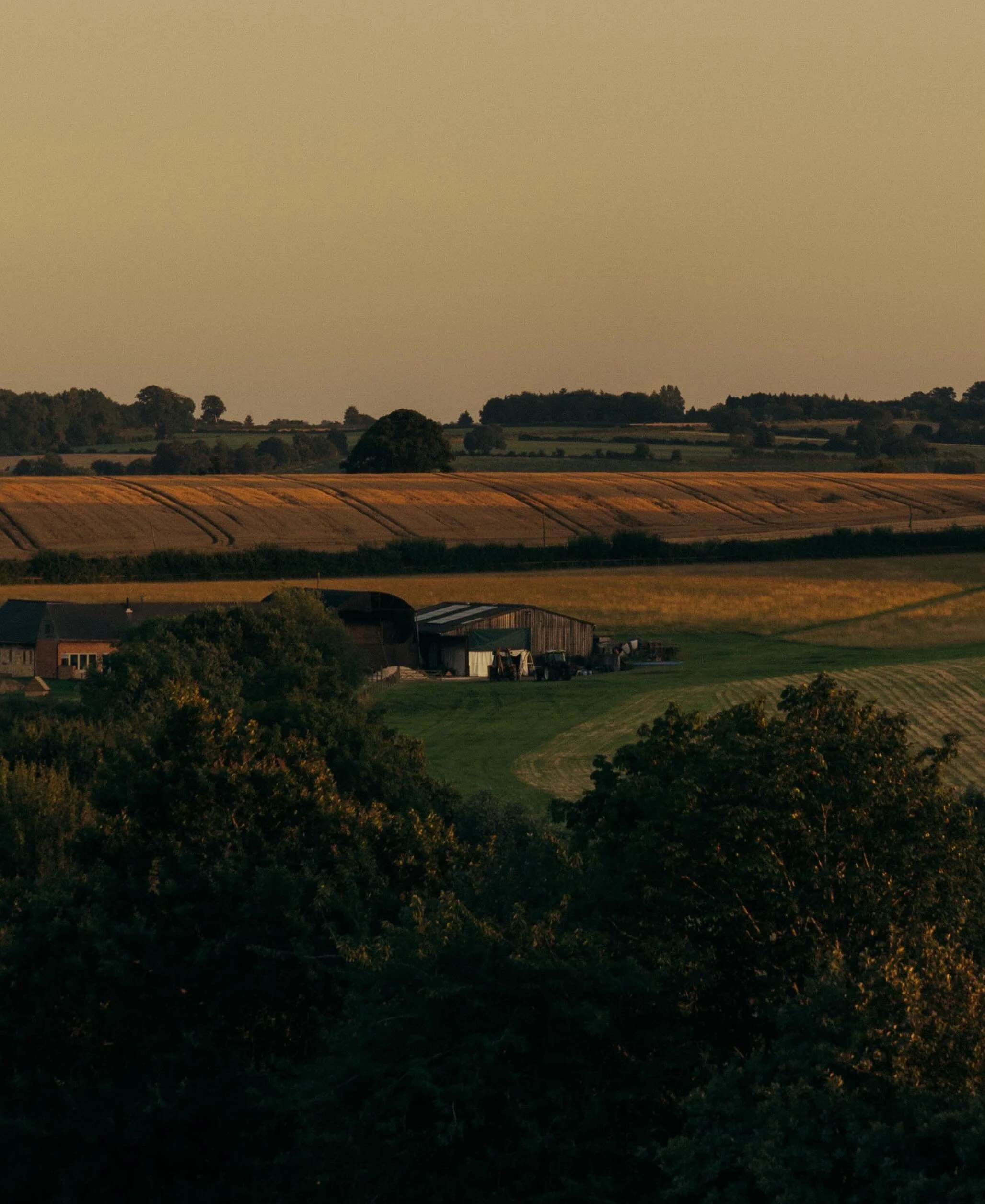 Set in the North Cotswolds, close to Broadway and Chipping Campden, Hyll is a boutique countryside hotel in the UK designed for slow, immersive stays. With a limited number of individually designed rooms, the property feels intimate and personal, mor