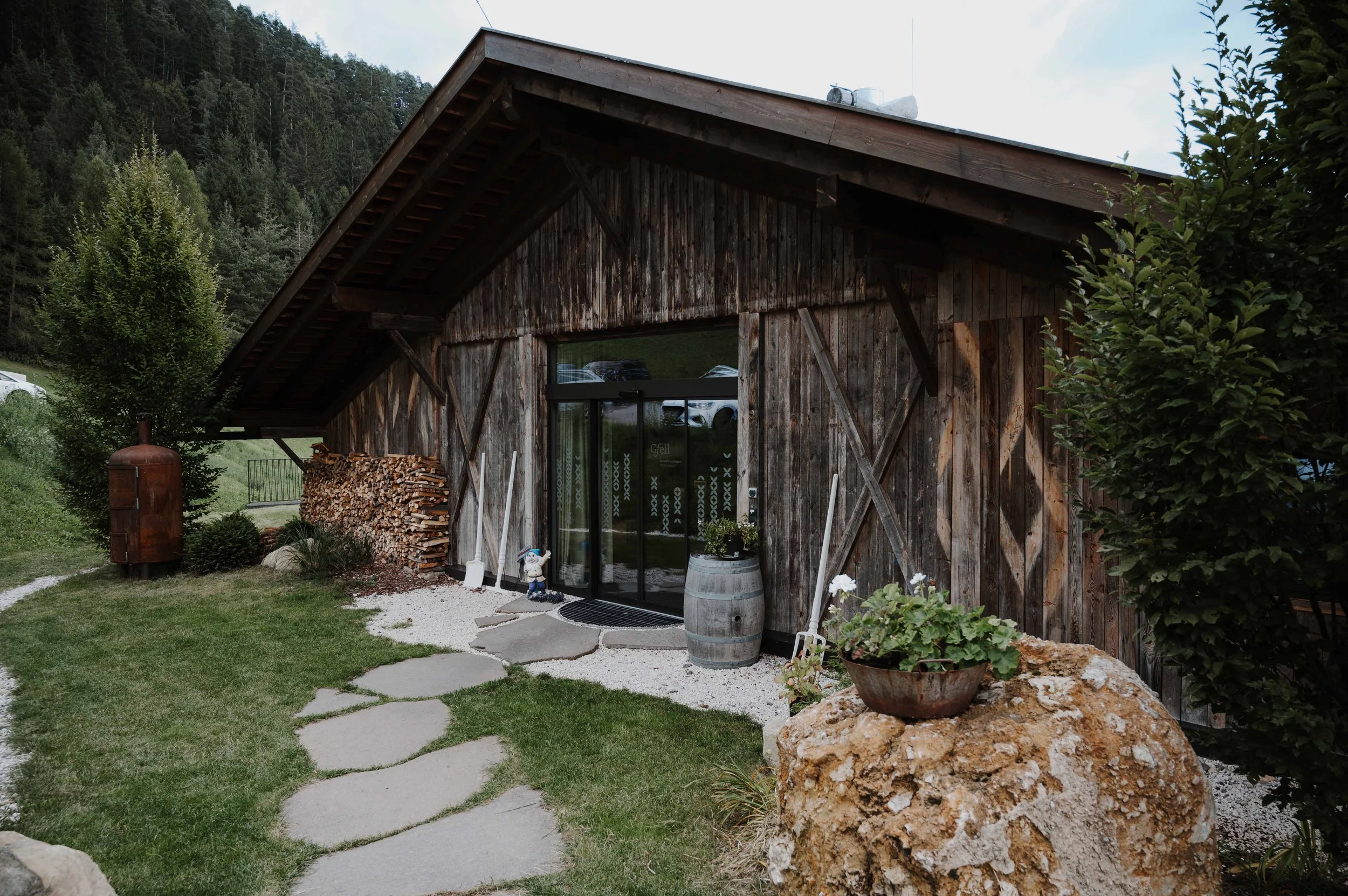 Dolomites Hotels | South Tyrol Hotels | Eco travel | eco hotel | landscape hotel | nature hotel | nature destination | room and wild | Schlern-Rosengarten | Alpe di Siusi | Lake Carezza | Gfell Hotel