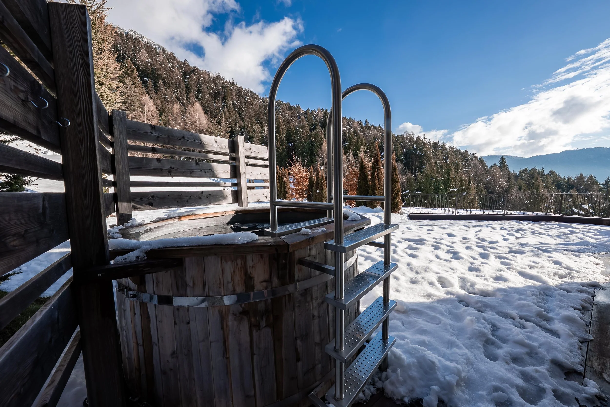Dolomites Hotels | South Tyrol Hotels | Eco travel | eco hotel | landscape hotel | nature hotel | nature destination | room and wild | Schlern-Rosengarten | Alpe di Siusi | Lake Carezza | Gfell Hotel