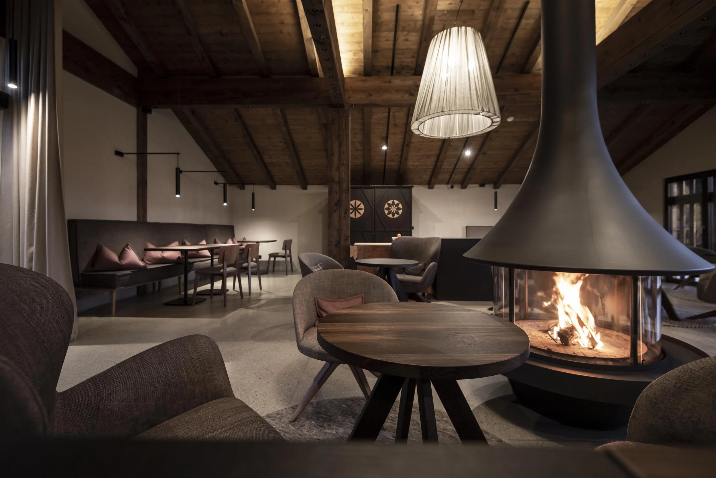 Dolomites Hotels | South Tyrol Hotels | Eco travel | eco hotel | landscape hotel | nature hotel | nature destination | room and wild | Schlern-Rosengarten | Alpe di Siusi | Lake Carezza | Gfell Hotel