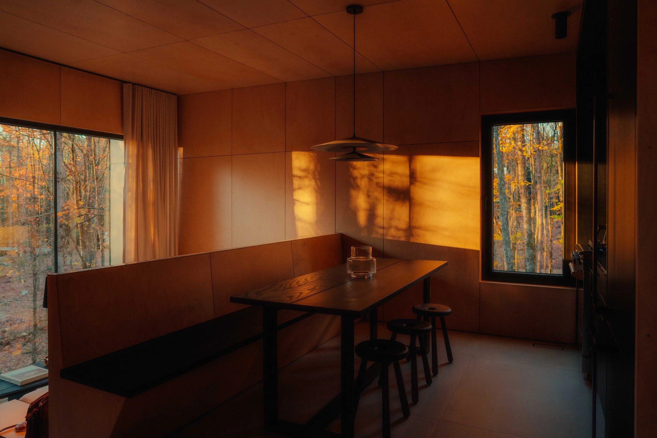 Treehouse Hotels | Canada Hotels | Eco travel | eco hotel | Slow travel | landscape hotel | nature hotel | nature destination | room and wild | Ontario boutique Hotel | Fort Treehouse Co.