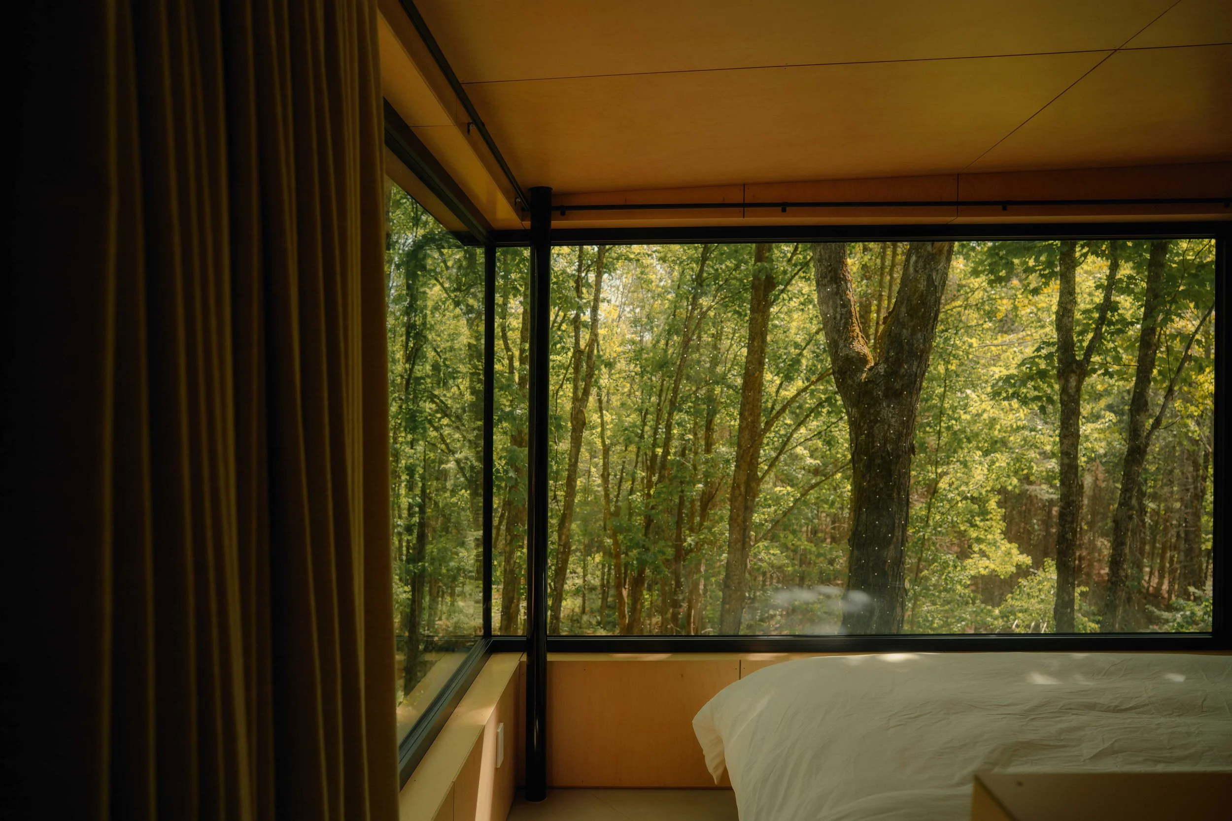 Treehouse Hotels | Canada Hotels | Eco travel | eco hotel | Slow travel | landscape hotel | nature hotel | nature destination | room and wild | Ontario boutique Hotel | Fort Treehouse Co.