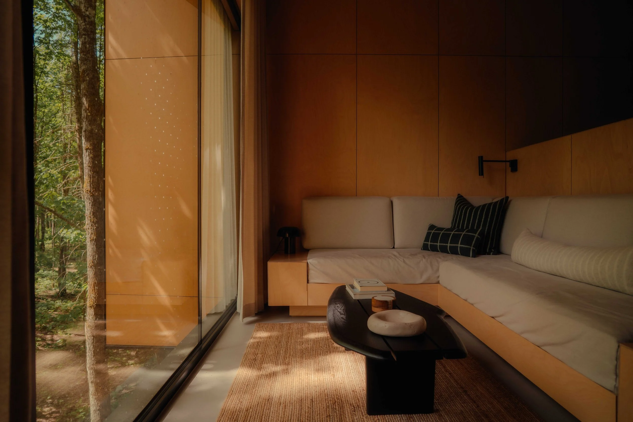 Treehouse Hotels | Canada Hotels | Eco travel | eco hotel | Slow travel | landscape hotel | nature hotel | nature destination | room and wild | Ontario boutique Hotel | Fort Treehouse Co.