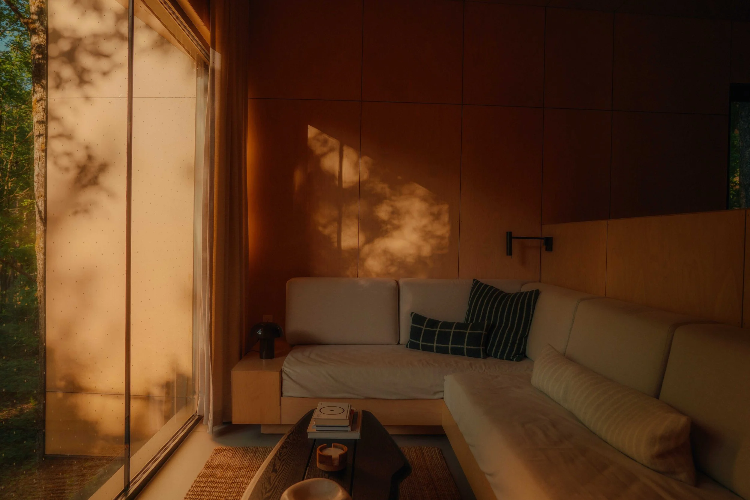 Treehouse Hotels | Canada Hotels | Eco travel | eco hotel | Slow travel | landscape hotel | nature hotel | nature destination | room and wild | Ontario boutique Hotel | Fort Treehouse Co.