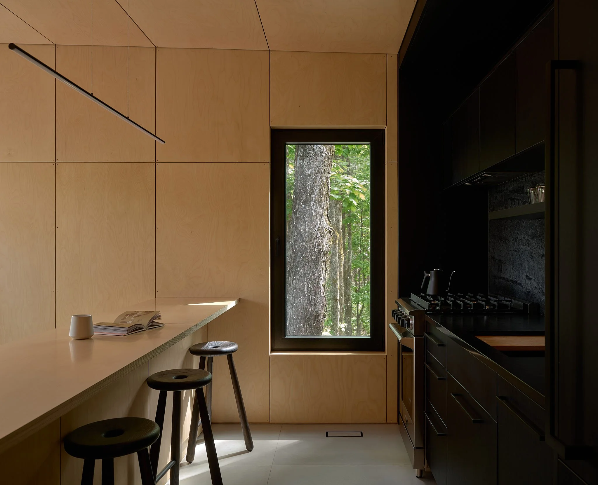 Treehouse Hotels | Canada Hotels | Eco travel | eco hotel | Slow travel | landscape hotel | nature hotel | nature destination | room and wild | Ontario boutique Hotel | Fort Treehouse Co.