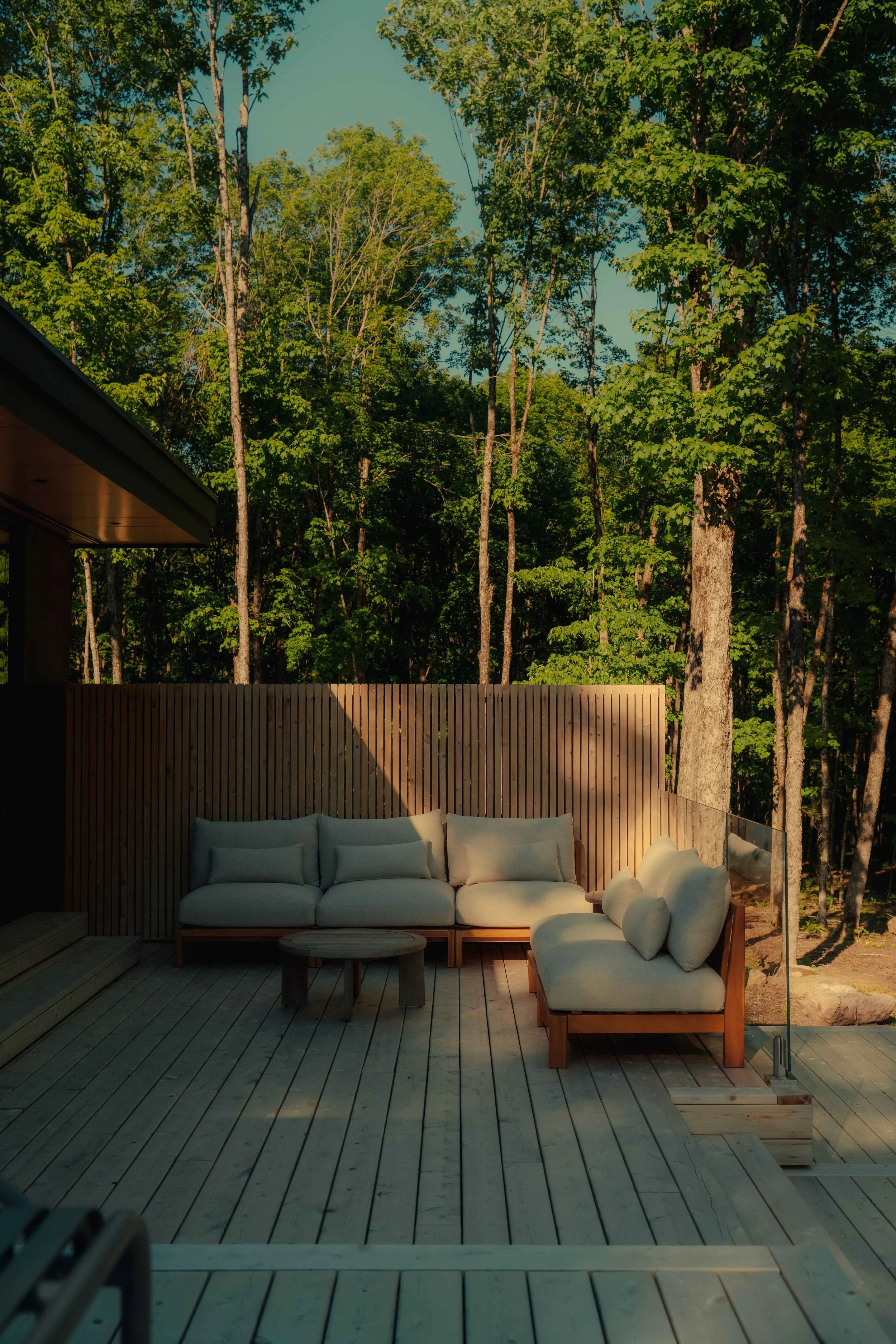 Treehouse Hotels | Canada Hotels | Eco travel | eco hotel | Slow travel | landscape hotel | nature hotel | nature destination | room and wild | Ontario boutique Hotel | Fort Treehouse Co.