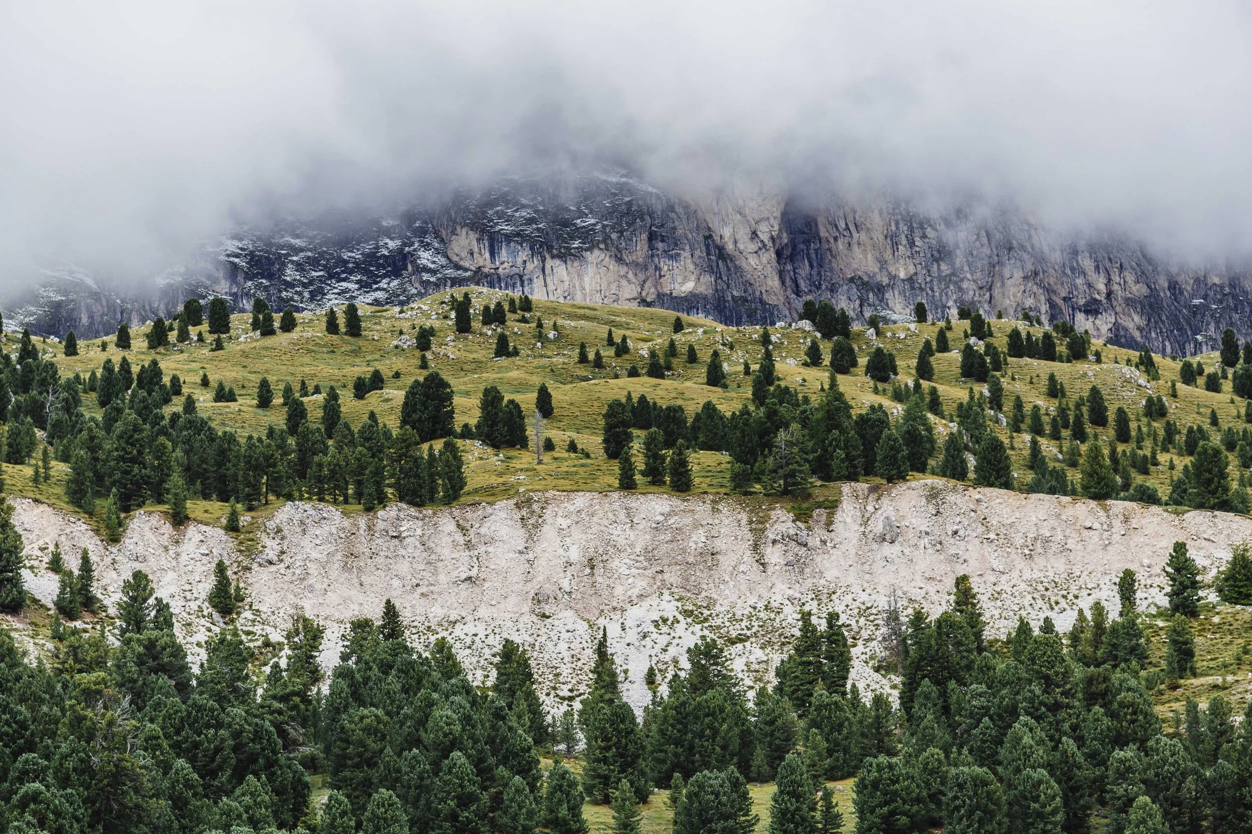 Italy Hotel | Ski Hotel | Val Gardena |  UNESCO | Eco travel | eco hotel | landscape hotel | nature hotel | nature destination | room and wild | Col Raiser Dolomites Hotel | Almhotel Col Raiser 