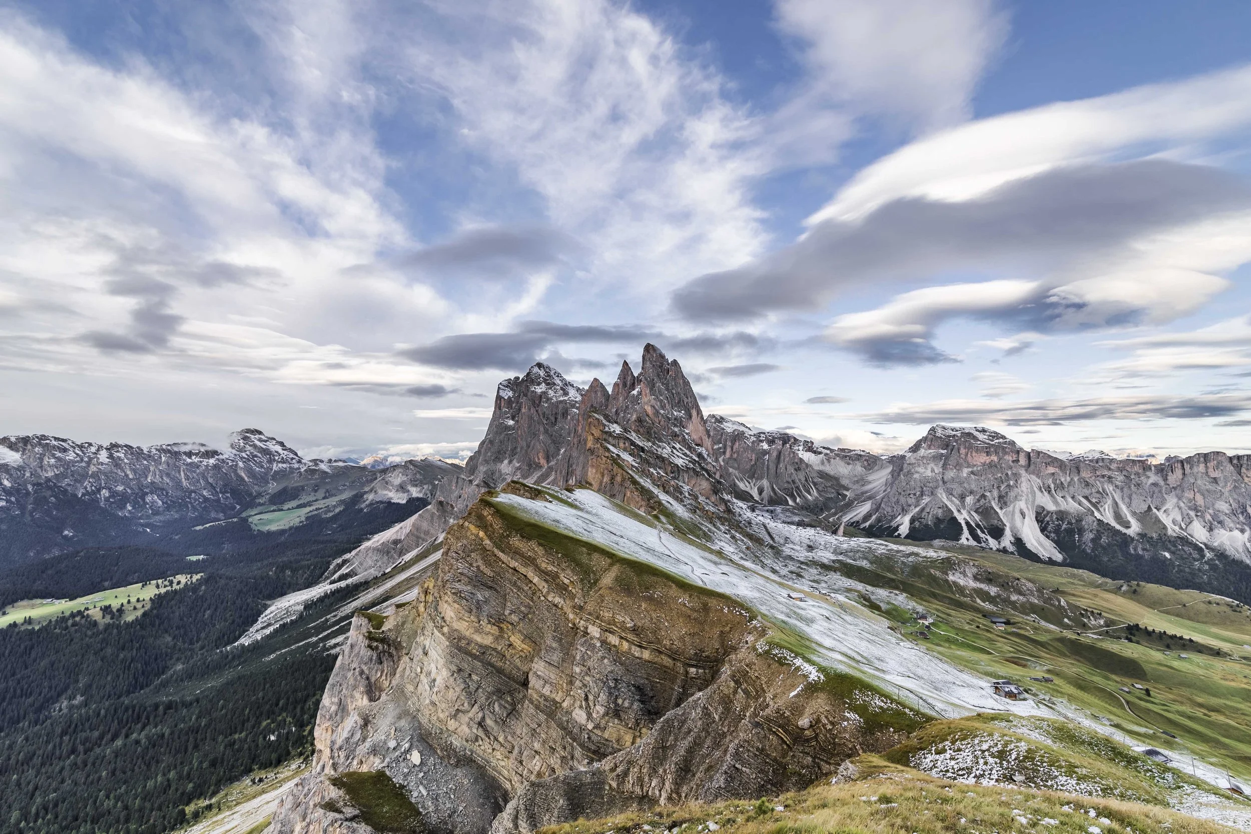 Italy Hotel | Ski Hotel | Val Gardena |  UNESCO | Eco travel | eco hotel | landscape hotel | nature hotel | nature destination | room and wild | Col Raiser Dolomites Hotel | Almhotel Col Raiser 