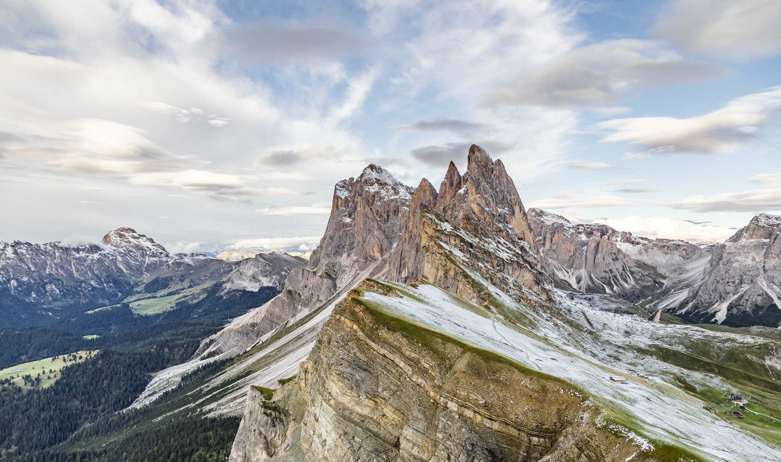 Italy Hotel | Ski Hotel | Val Gardena |  UNESCO | Eco travel | eco hotel | landscape hotel | nature hotel | nature destination | room and wild | Col Raiser Dolomites Hotel | Almhotel Col Raiser 