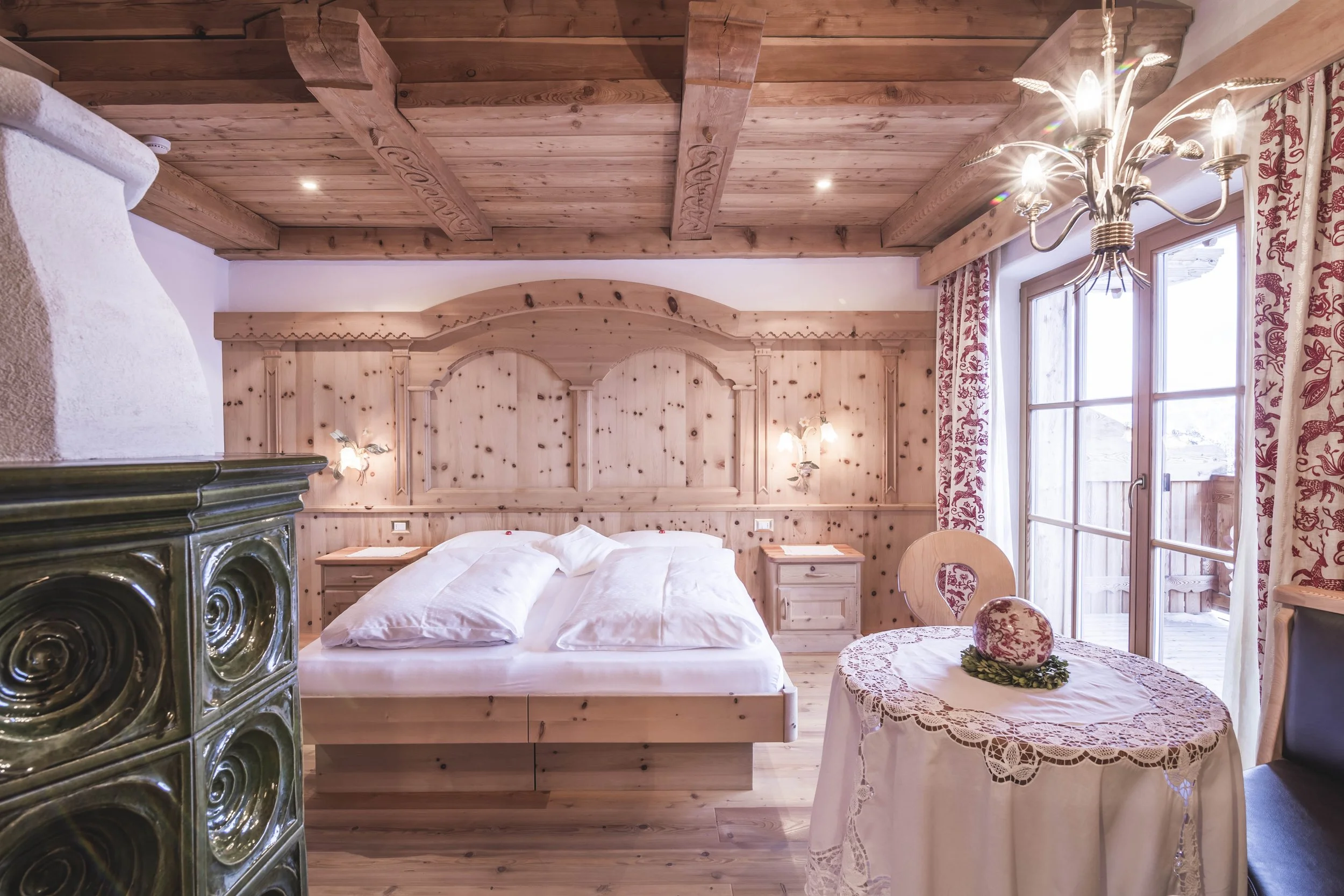 Italy Hotel | Ski Hotel | Val Gardena |  UNESCO | Eco travel | eco hotel | landscape hotel | nature hotel | nature destination | room and wild | Col Raiser Dolomites Hotel | Almhotel Col Raiser 