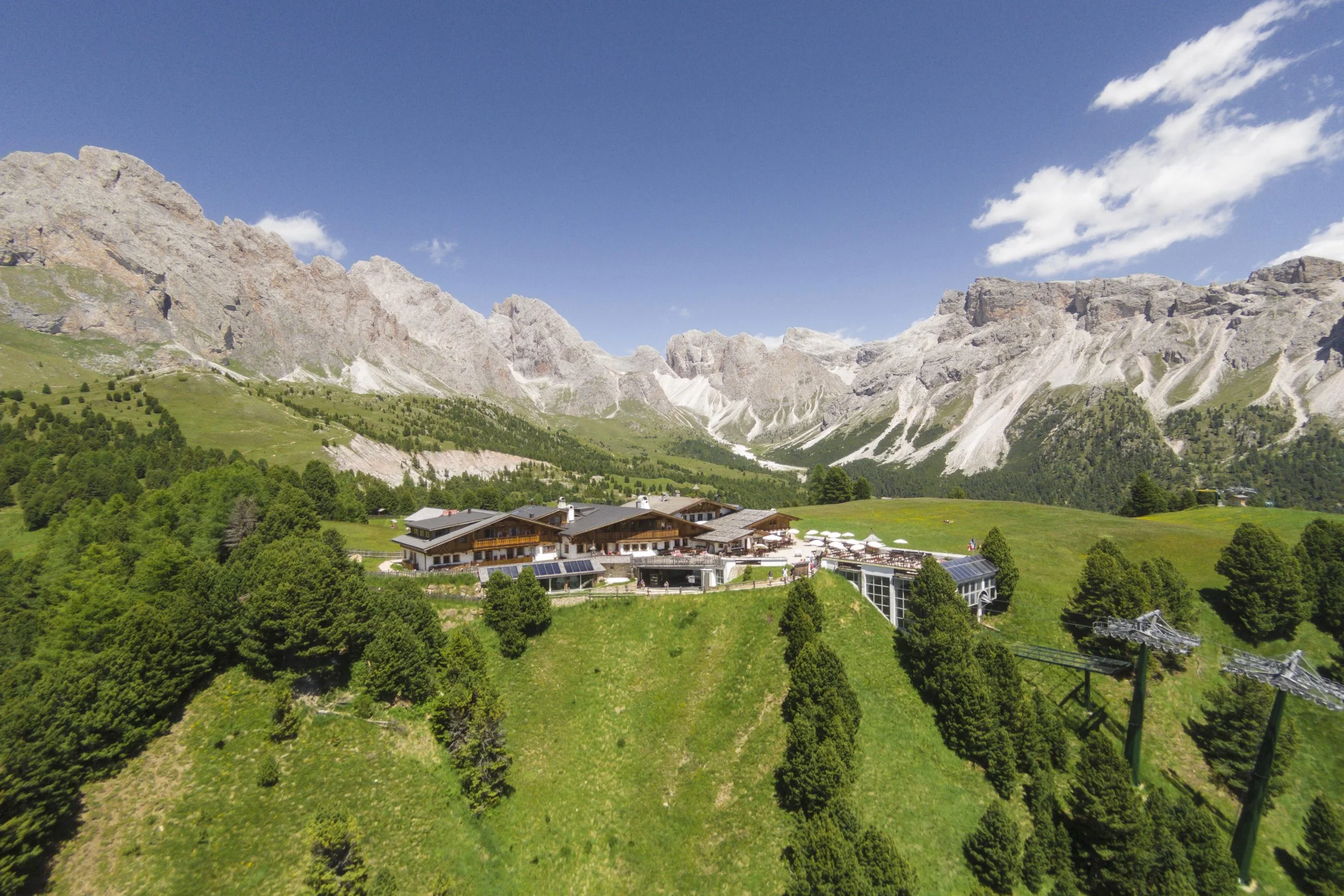 Italy Hotel | Ski Hotel | Val Gardena |  UNESCO | Eco travel | eco hotel | landscape hotel | nature hotel | nature destination | room and wild | Col Raiser Dolomites Hotel | Almhotel Col Raiser 
