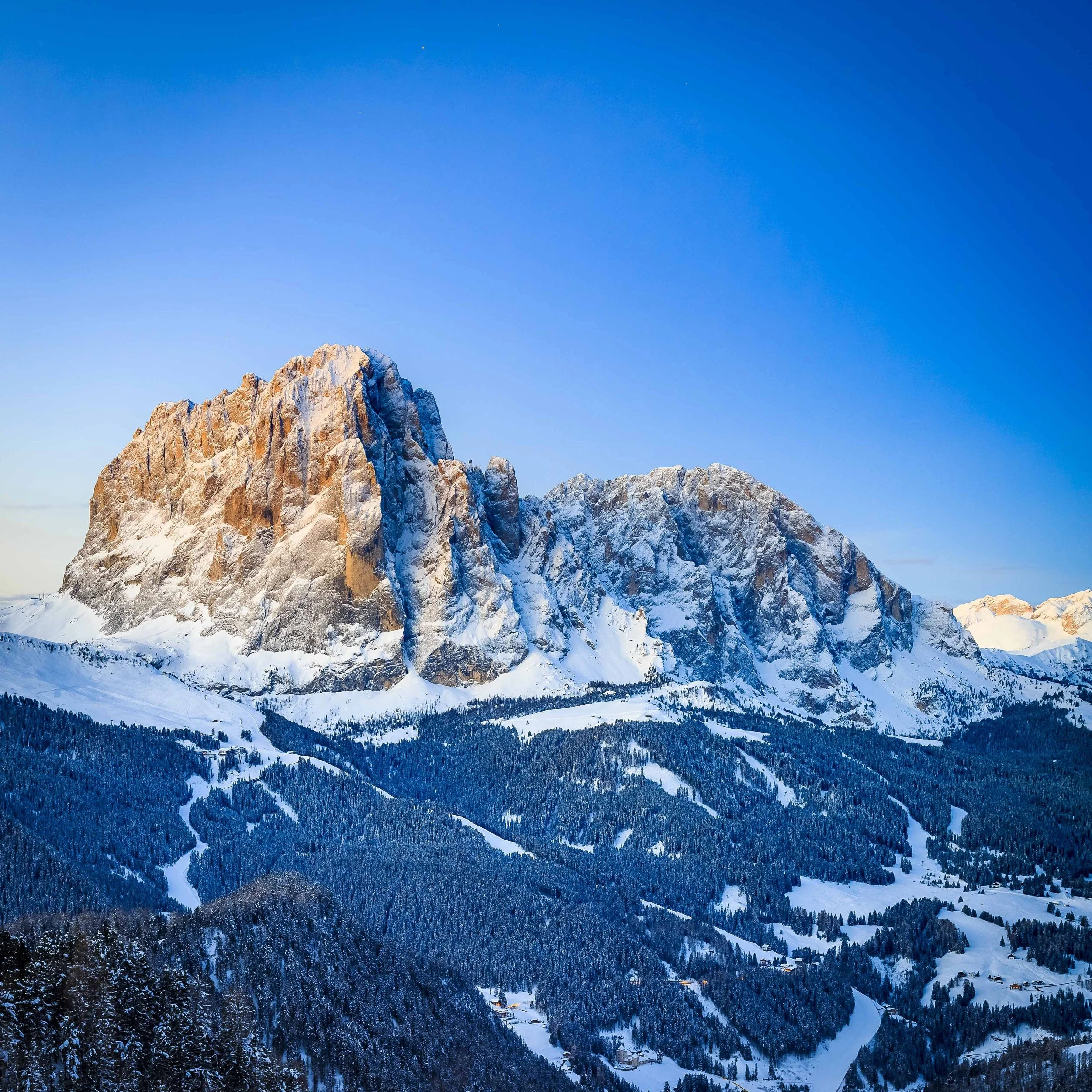 Italy Hotel | Ski Hotel | Val Gardena |  UNESCO | Eco travel | eco hotel | landscape hotel | nature hotel | nature destination | room and wild | Col Raiser Dolomites Hotel | Almhotel Col Raiser 