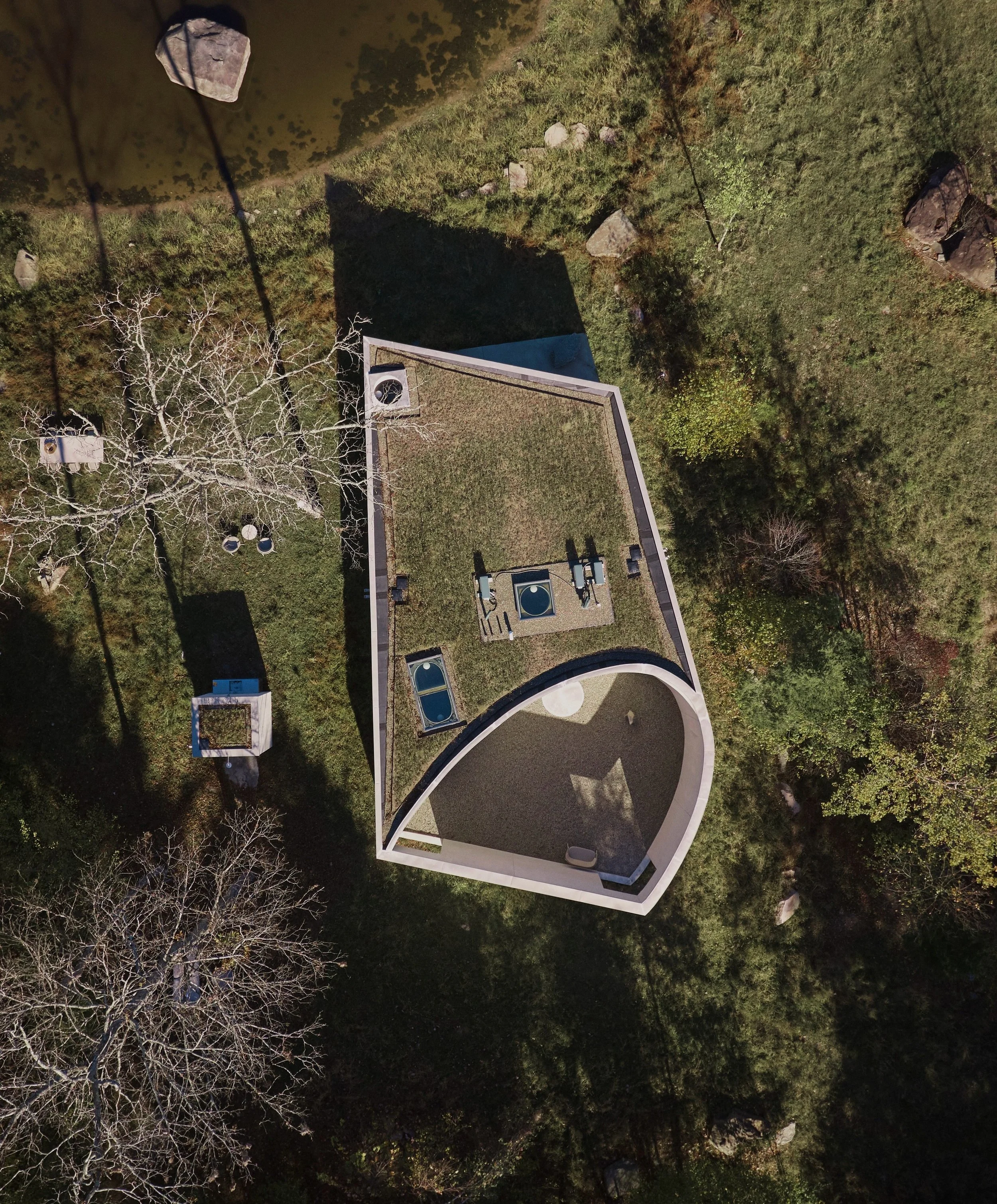 Curated under the vision of third-generation Vipp owner and designed by architectural firm Johnston Marklee, Vipp Pavilion Upstate New York sits on sixteen secluded acres in the Catskill Mountains. 

The 1,200-square-foot sanctuary is shaped as two t