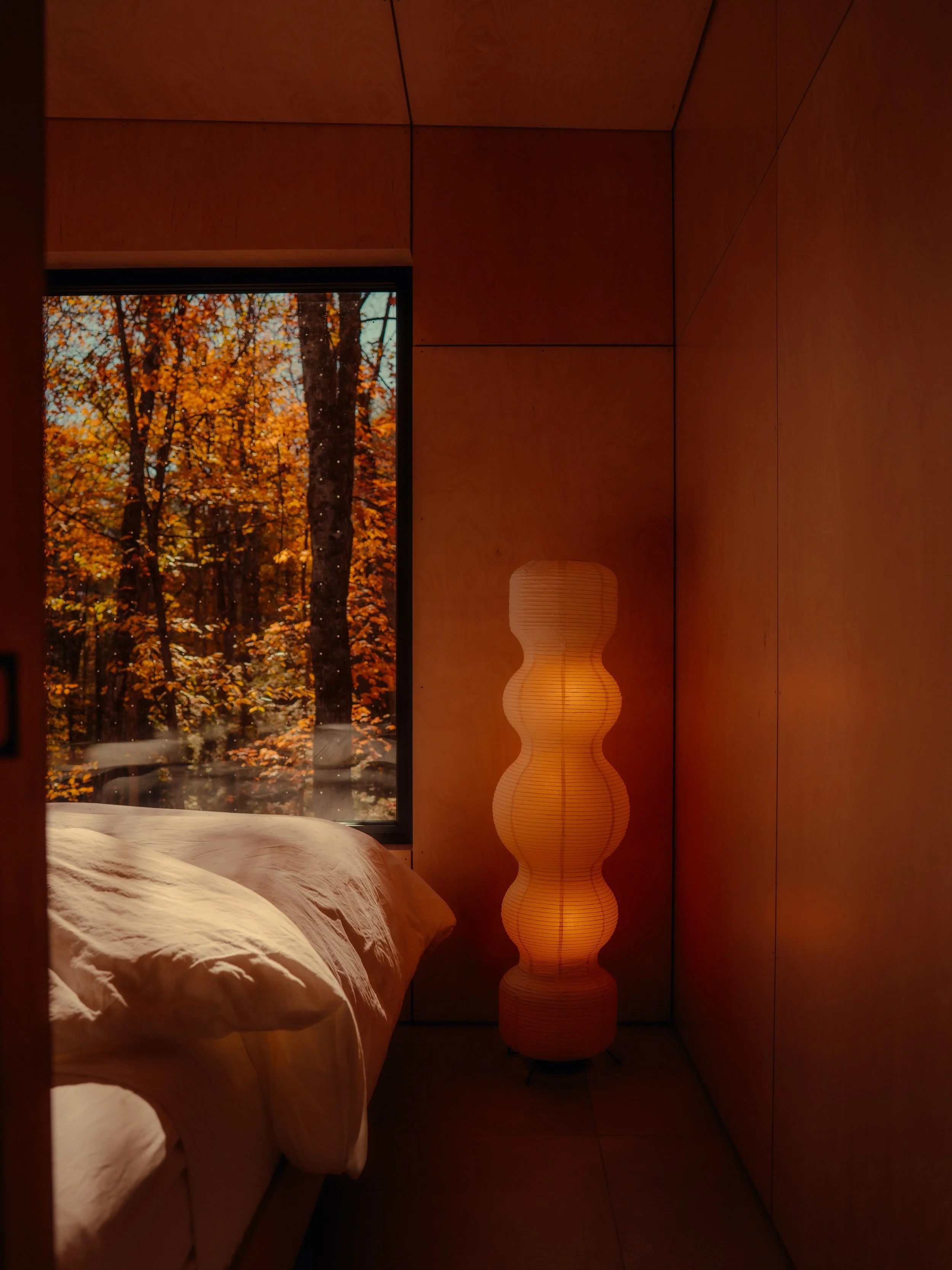 Suspended high above the forest floor in the heart of the Haliburton Highlands, Fort Treehouse Co. offers a tree-level viewpoint of Ontario&rsquo;s dense hardwood forests. Designed with a deep commitment to sustainable off-grid living, these custom-c
